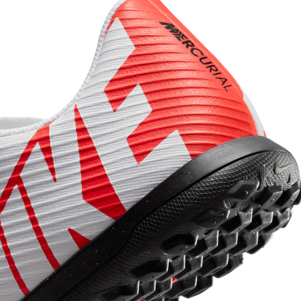 Guayos de futbol hombre Nike Ref.DJ5968-600 Vapor 15 Club Tf