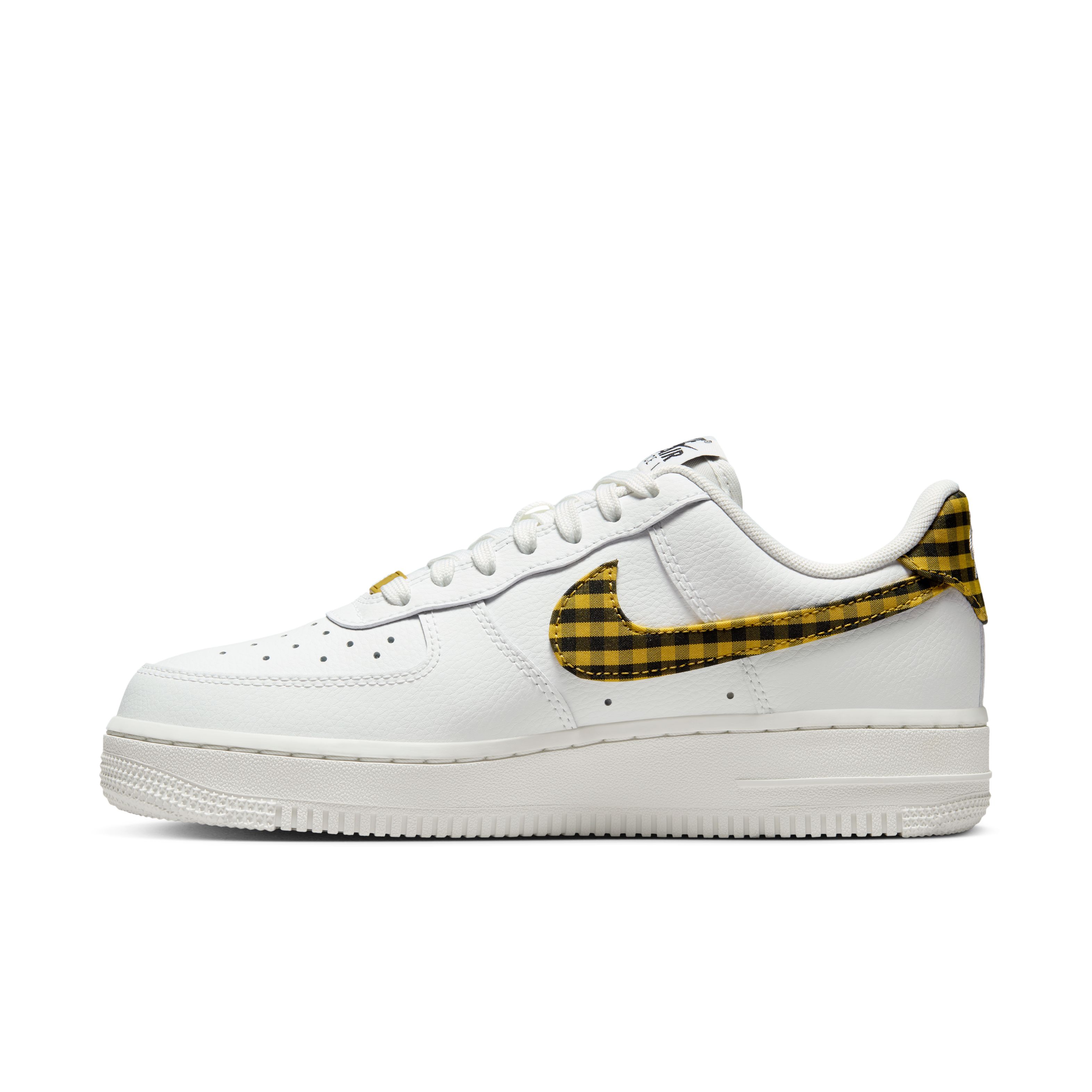 Nike Wmns Air Force 1 "07 Ess Trend Tenis blanco de mujer lifestyle