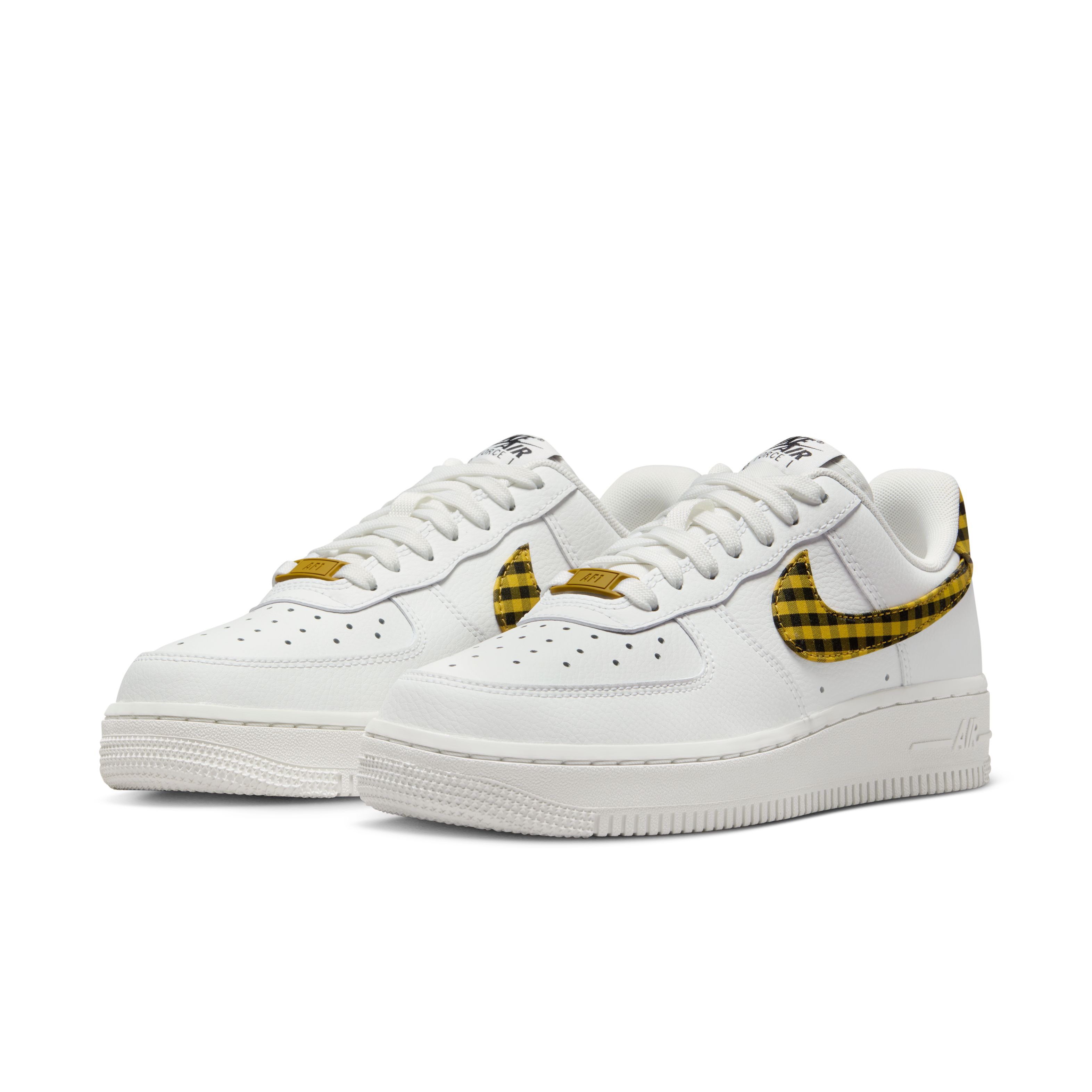 Nike Wmns Air Force 1 "07 Ess Trend Tenis blanco de mujer lifestyle