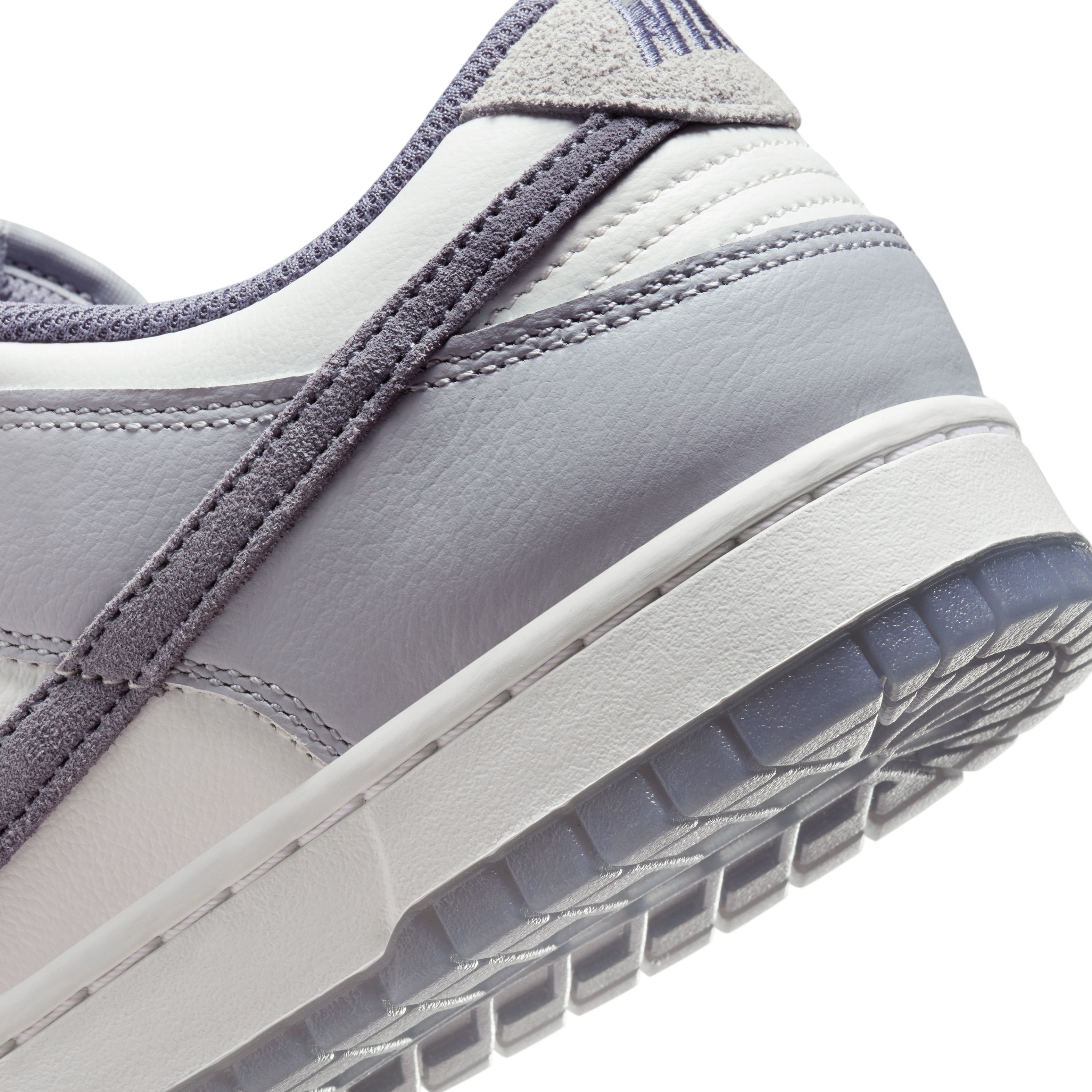 Nike Dunk Low Retro Se Ess Tenis blanco de hombre lifestyle