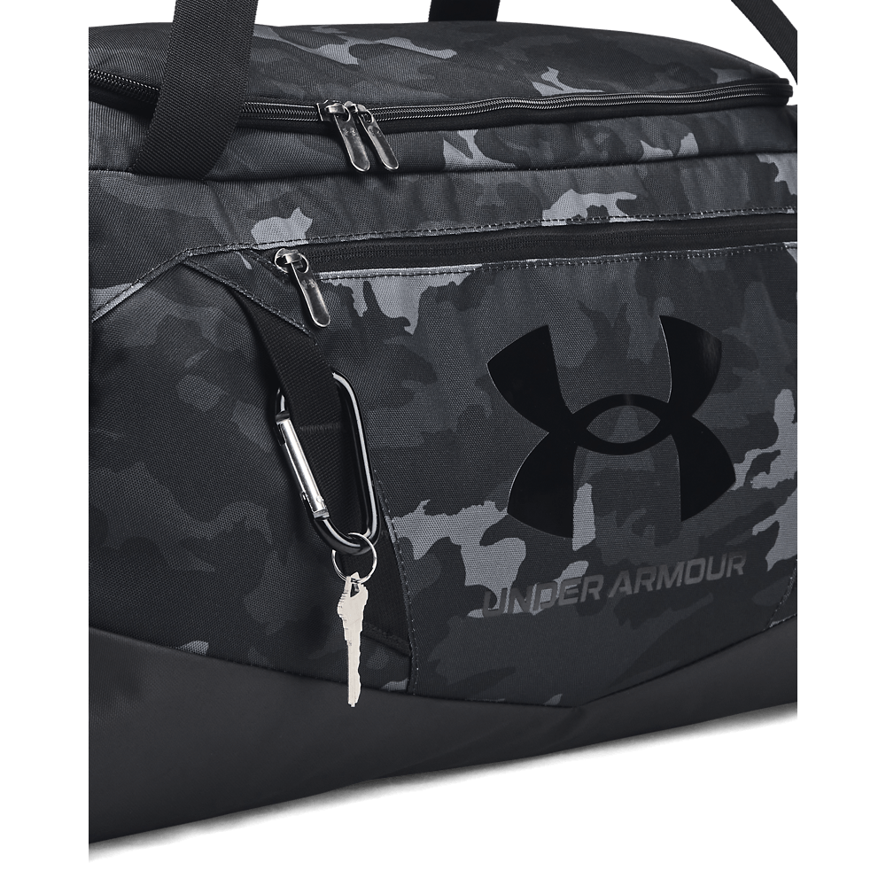 UA Undeniable 5.0 Duffle Md Maletín negro de hombre para entrenamiento