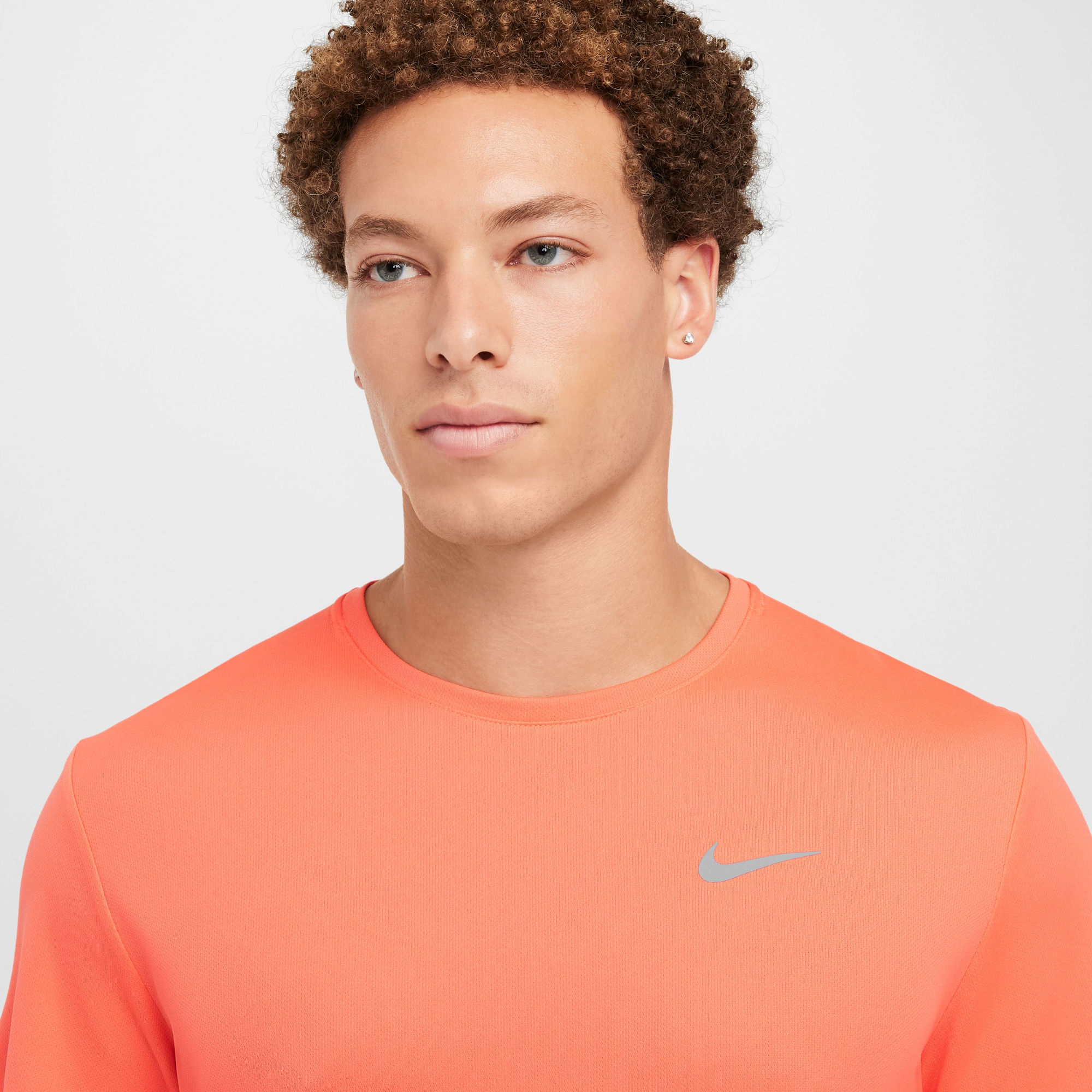 Nike M Nk Df Uv Miler Ss Camiseta Manga Corta rojo de hombre para correr