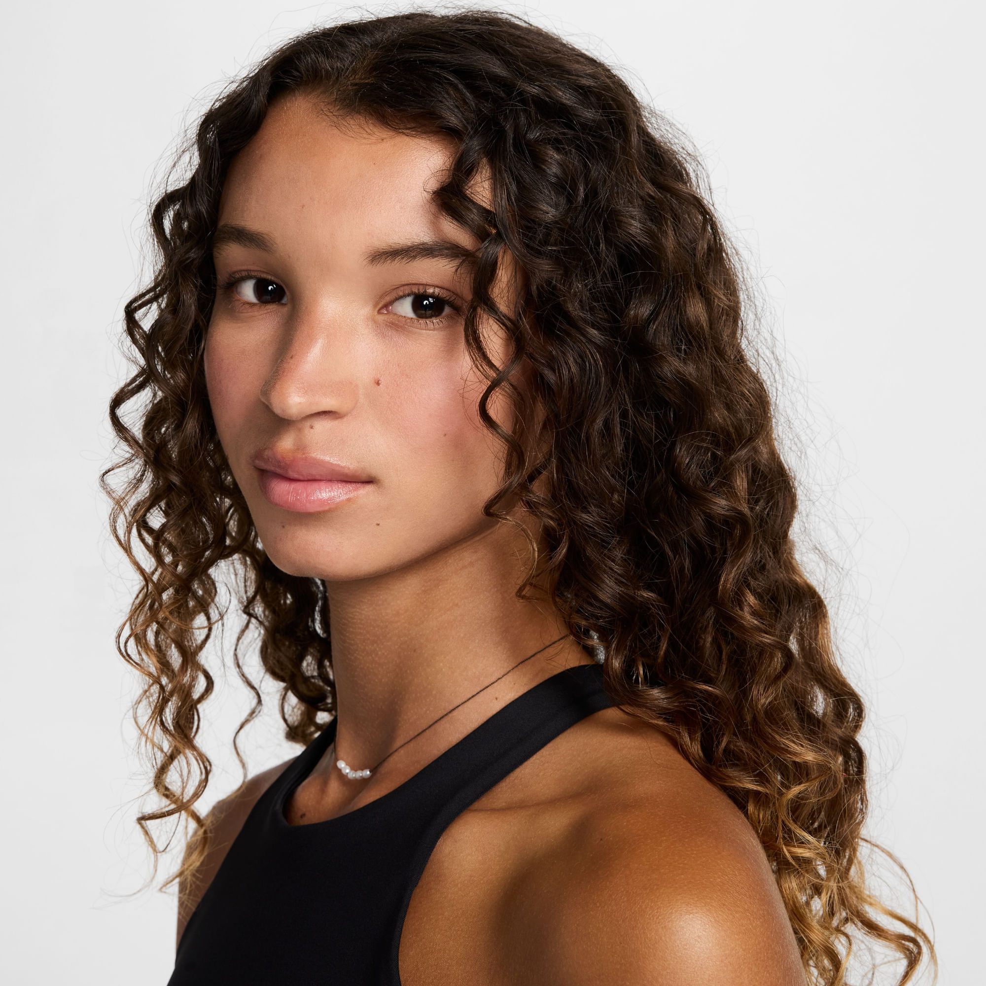 Nike W Nk1 Hn Twist Bra Top negro de mujer para entrenamiento
