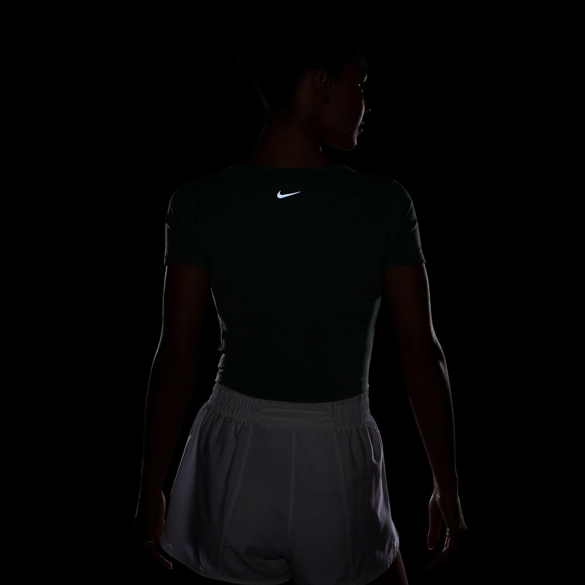 Nike W Nk One Fitted Df Ss Top Camiseta Manga Corta verde de mujer para entrenamiento
