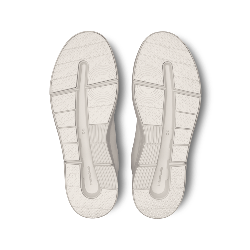 On The Roger Advantage 2 Tenis blanco de mujer lifestyle