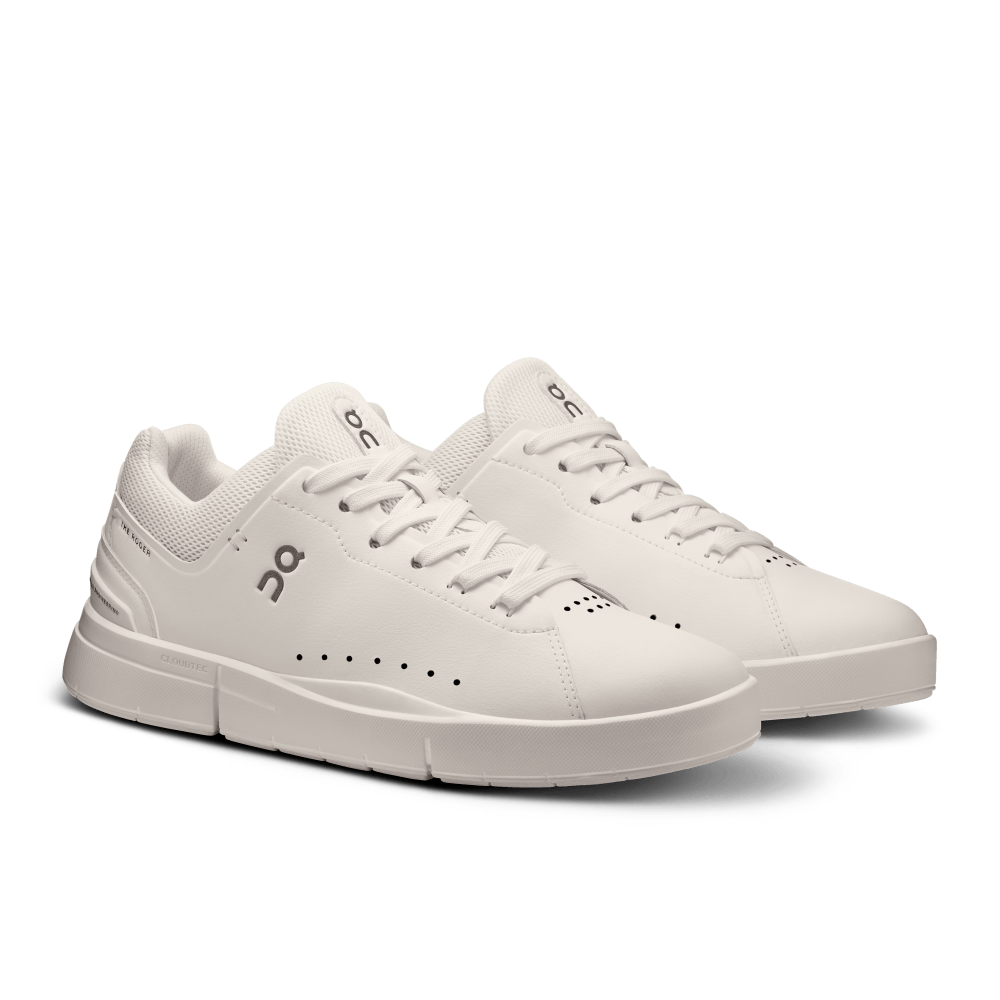 On The Roger Advantage 2 Tenis blanco de mujer lifestyle