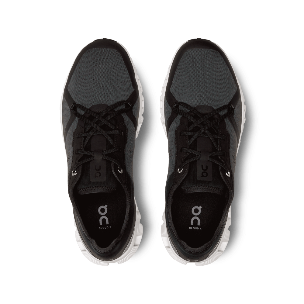 On Cloud X 3 Ad Tenis negro de hombre lifestyle