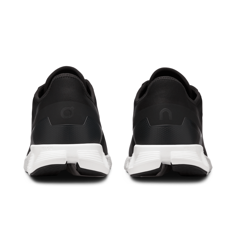 On Cloud X 3 Ad Tenis negro de hombre lifestyle