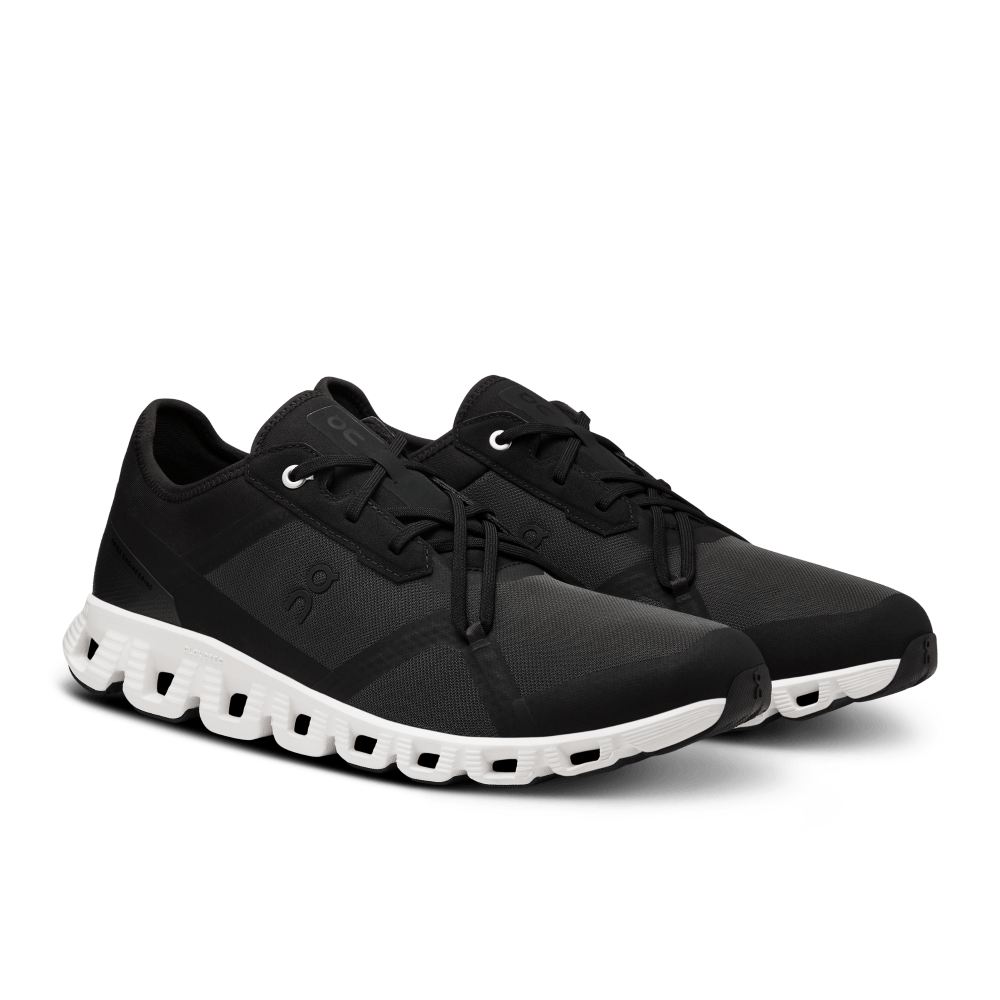 On Cloud X 3 Ad Tenis negro de hombre lifestyle