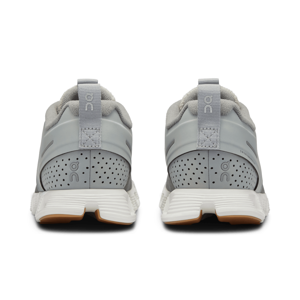 On Cloud 5 Terry Tenis gris de mujer lifestyle