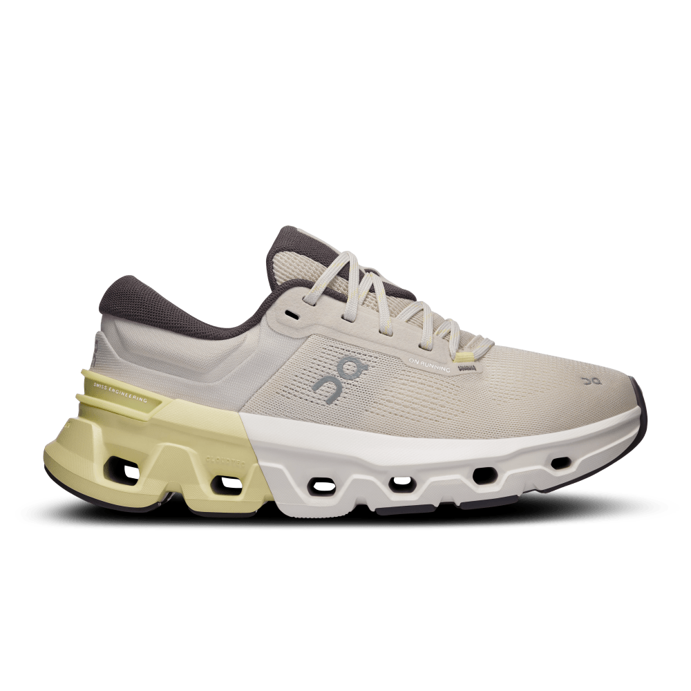 On Cloudflyer 5 Tenis beige de mujer para correr