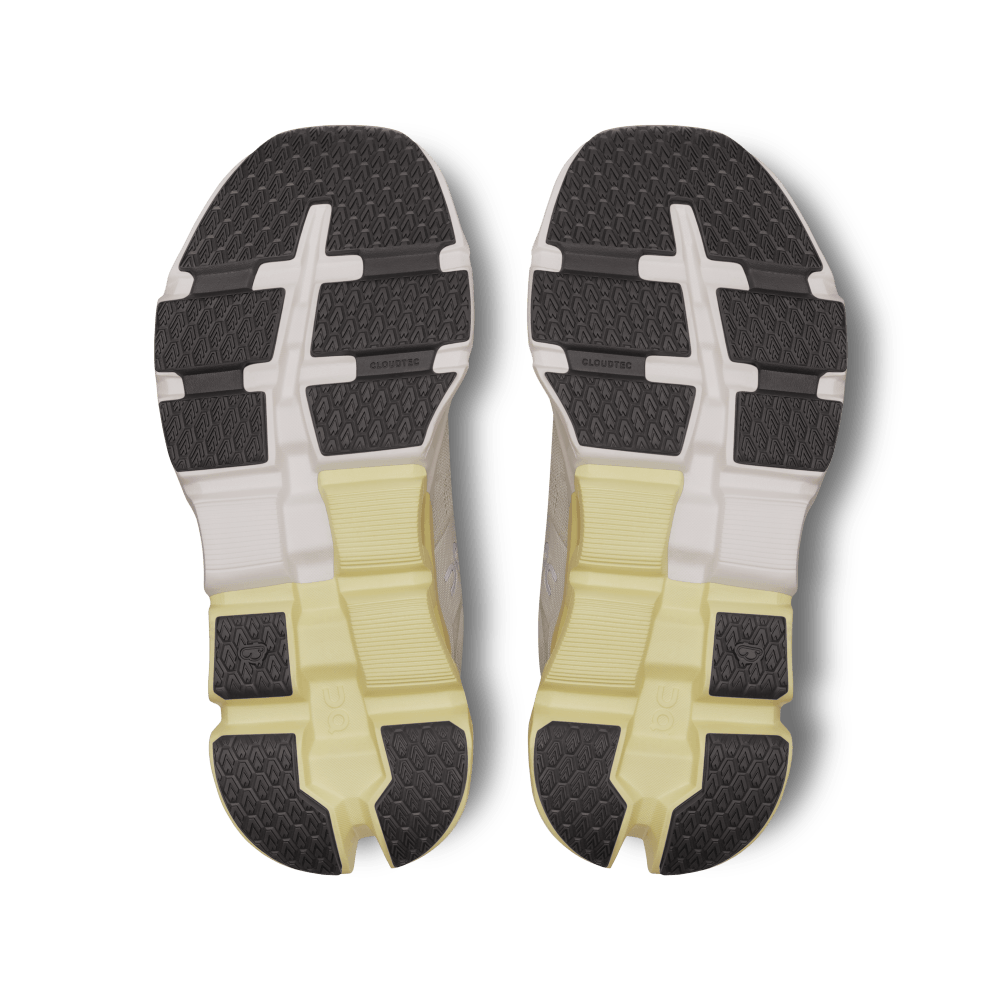 On Cloudflyer 5 Tenis beige de mujer para correr