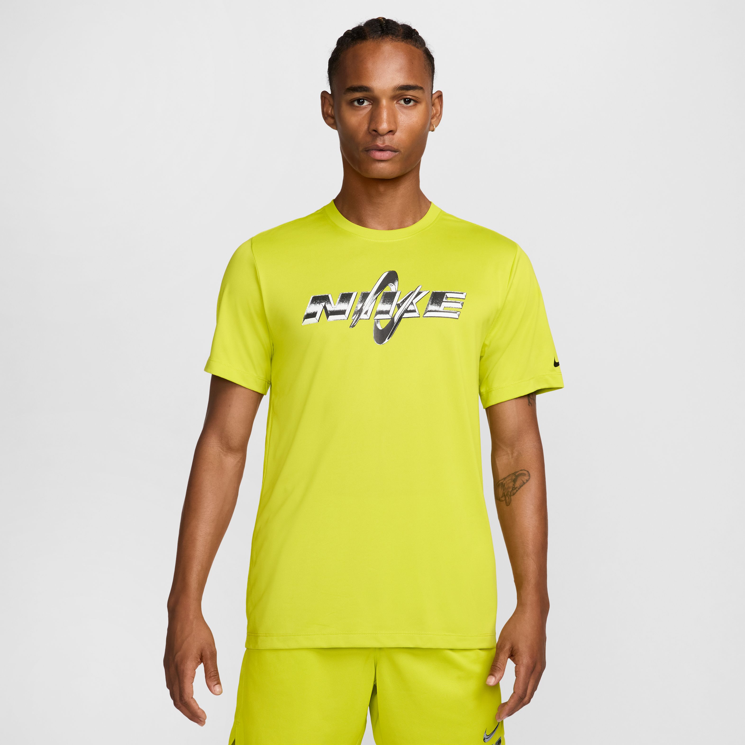Nike M Nk Df Tee Rlgd Gfx Camiseta Manga Corta verde de hombre para entrenamiento