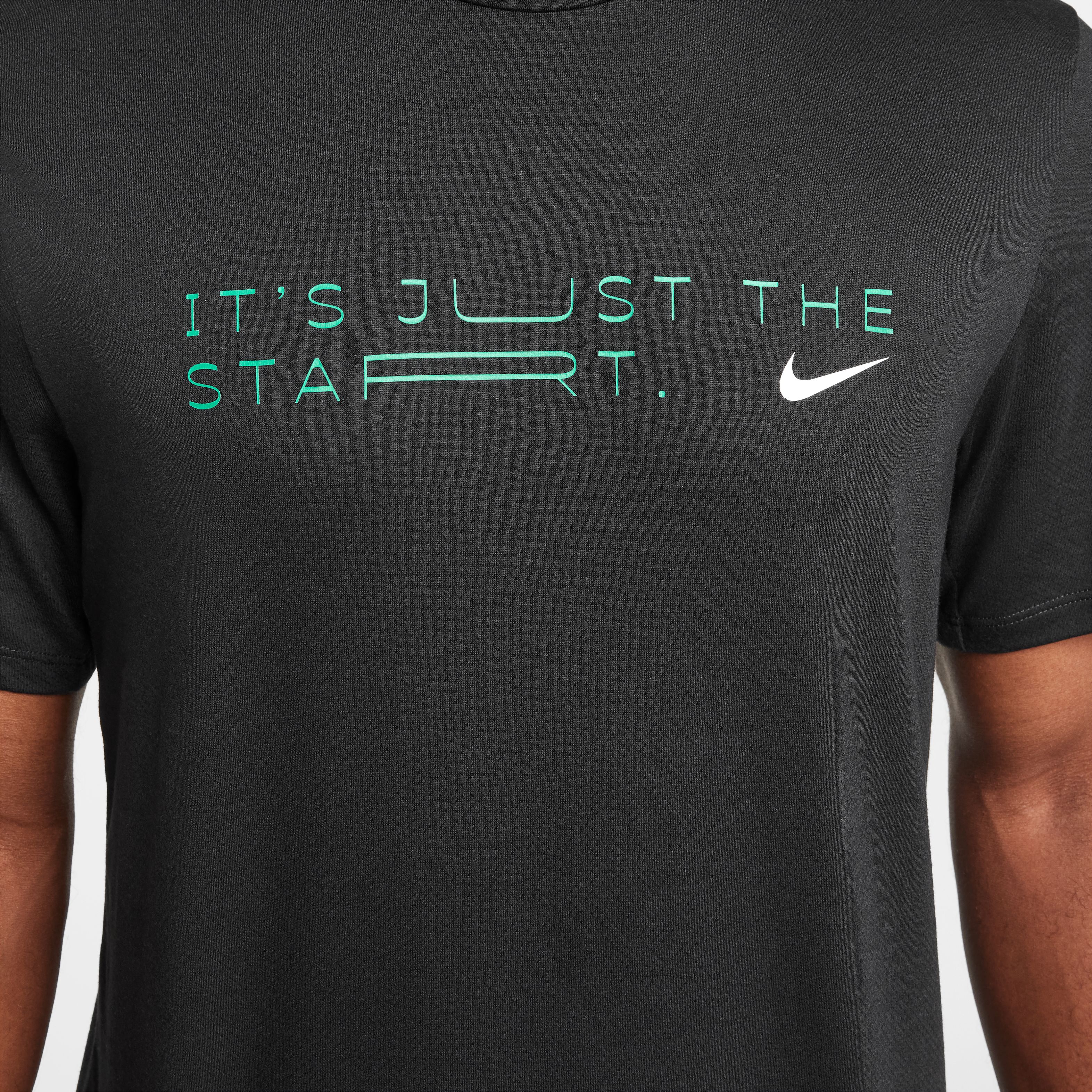 Nike M Nk Df Rise 365 Ss Kipchoge Camiseta Manga Corta negro de hombre para correr