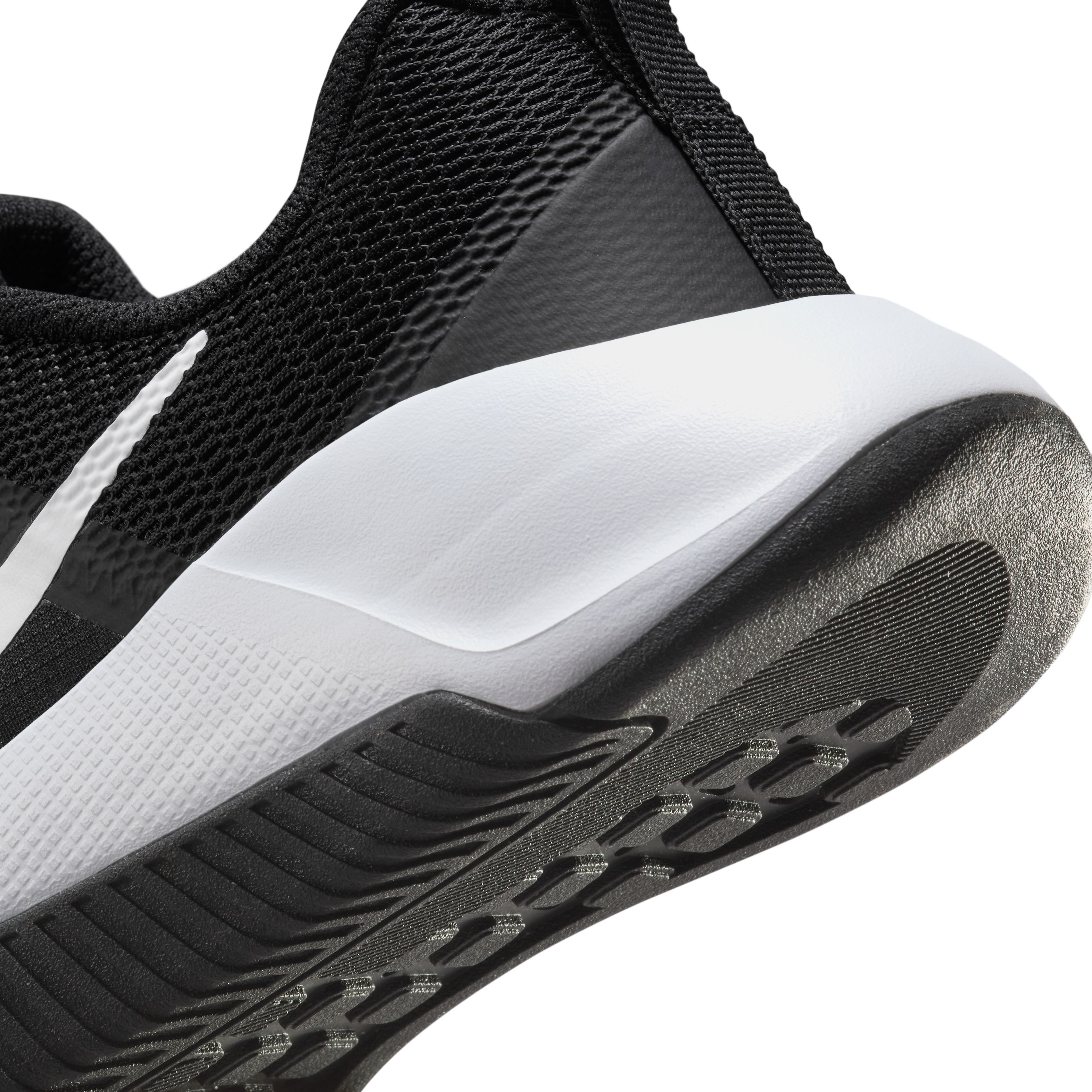 Nike W Nike Mc Trainer 3 Tenis negro de mujer para entrenamiento