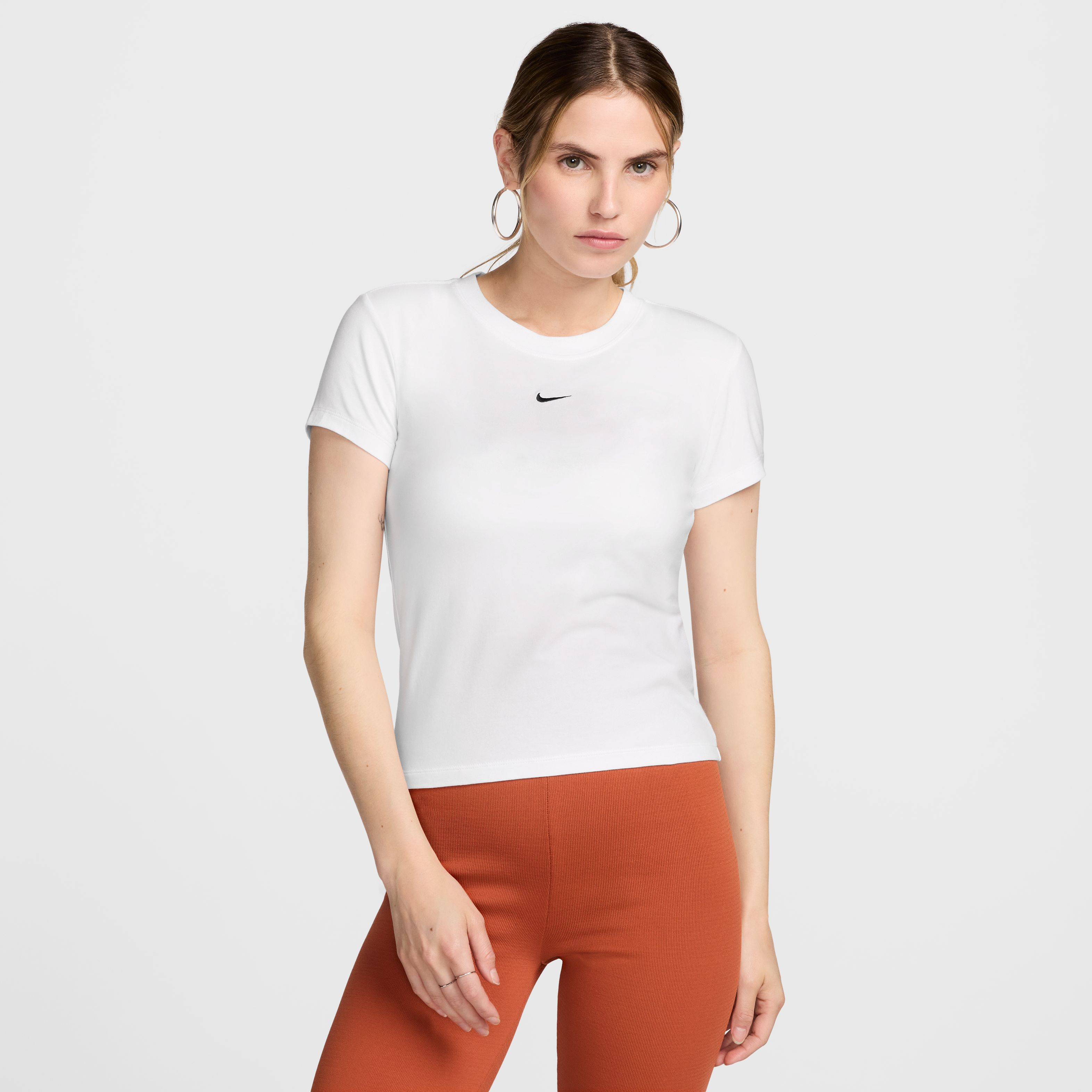 Nike W Nsw Nk Chll Knt Md Crp Camiseta Manga Corta blanco de mujer lifestyle