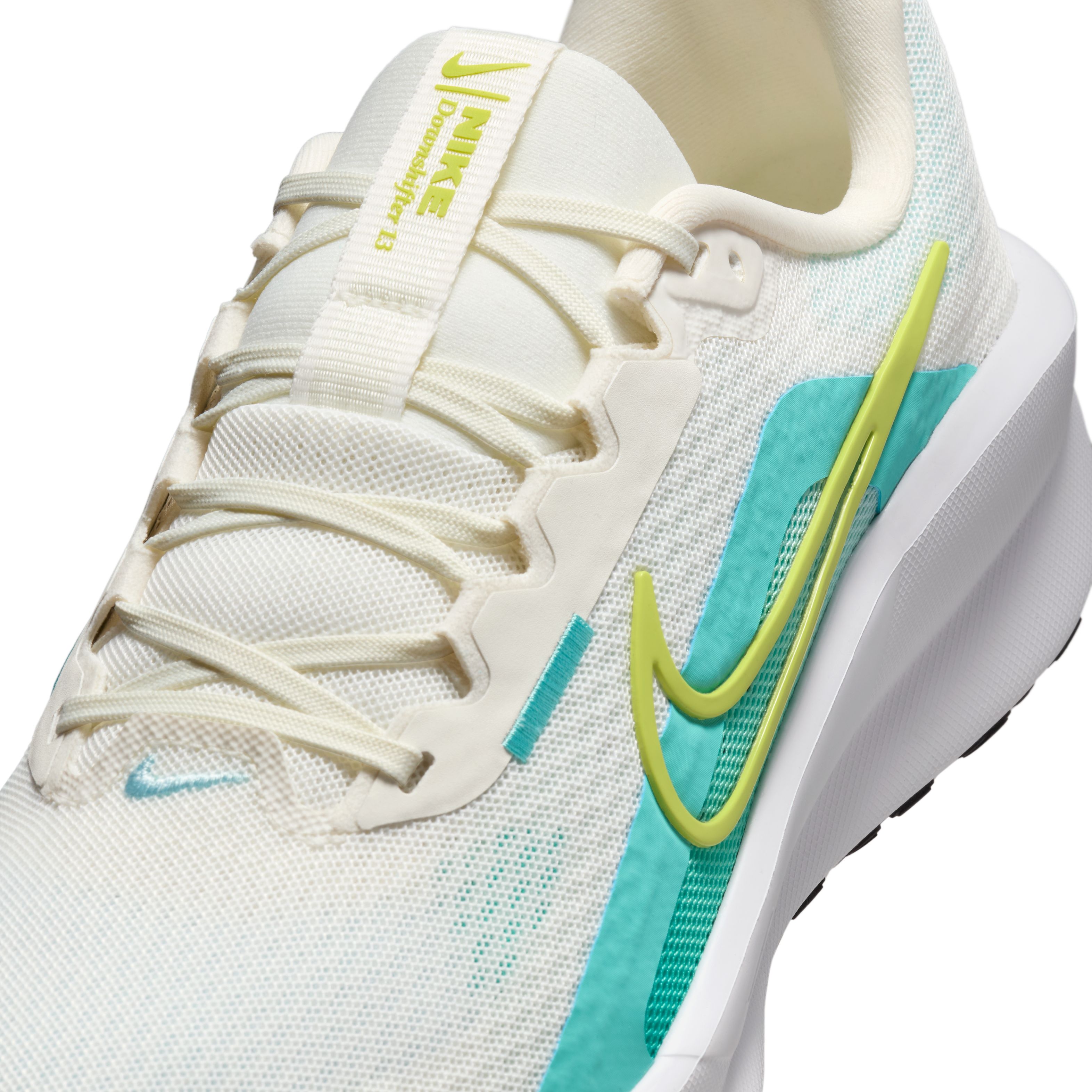 Nike Downshifter 13 Tenis beige de hombre para correr