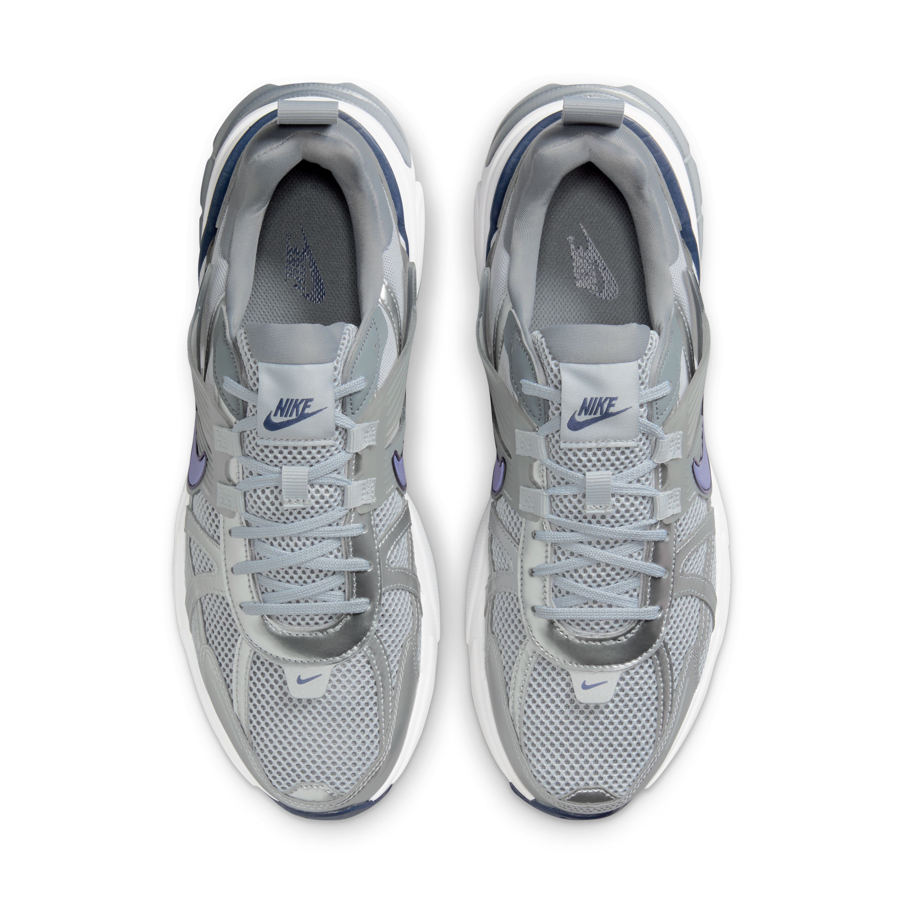 Nike V2K Run Tenis gris de hombre lifestyle