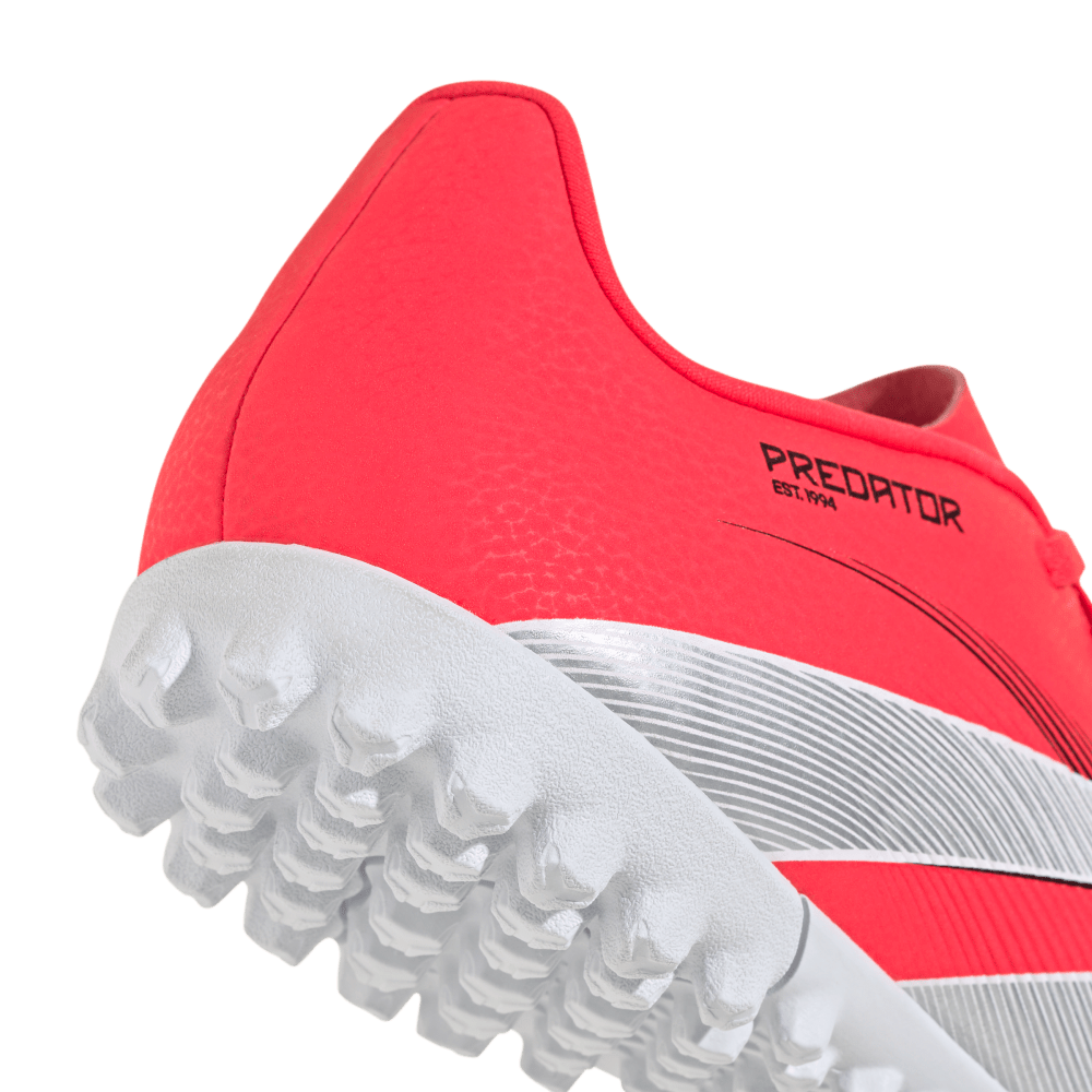 Adidas Guayos Predator Club Pasto Sintetico rojo de hombre para futbol