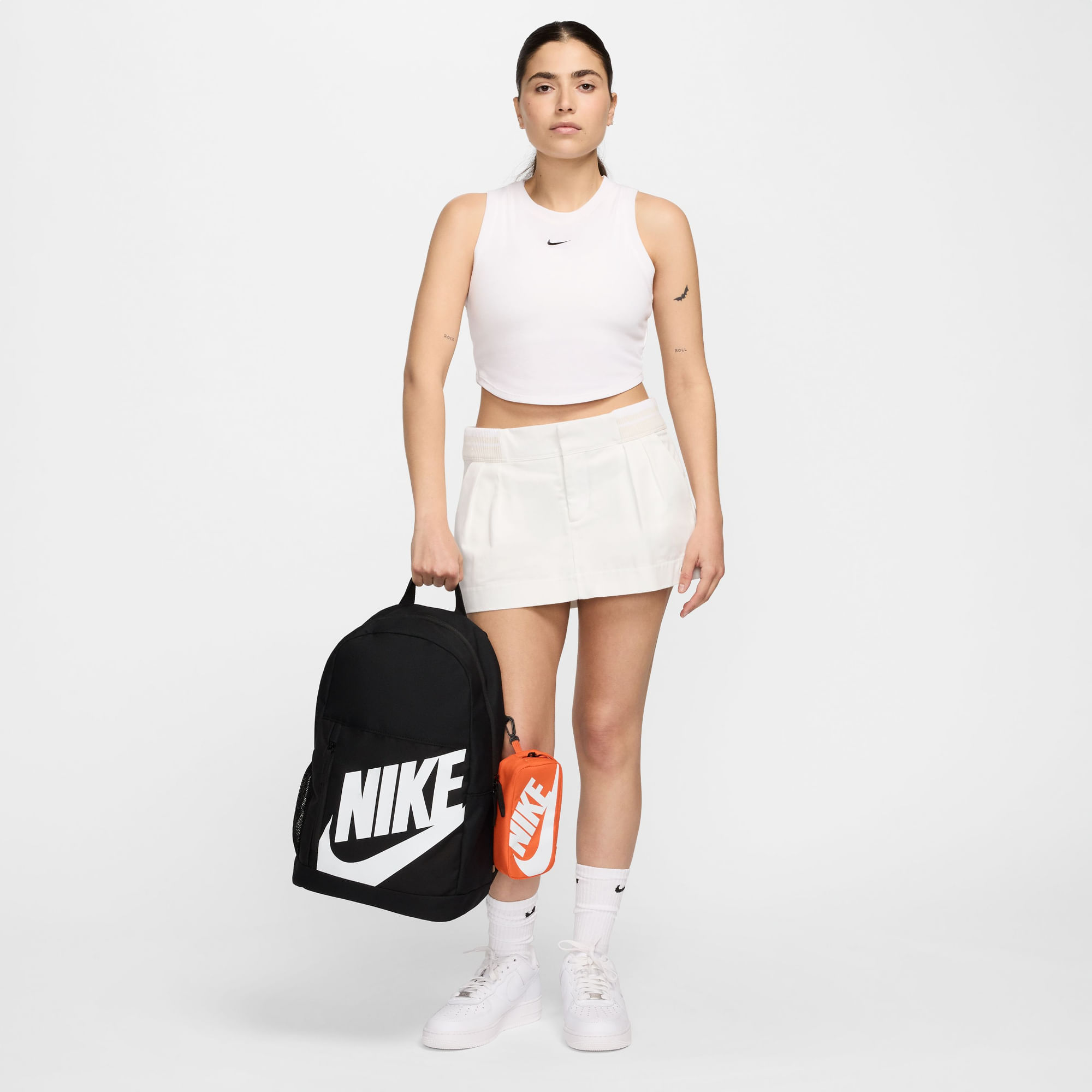 Nike Y Nk Elmntl Bkpk Shoebox Morral negro de niño lifestyle
