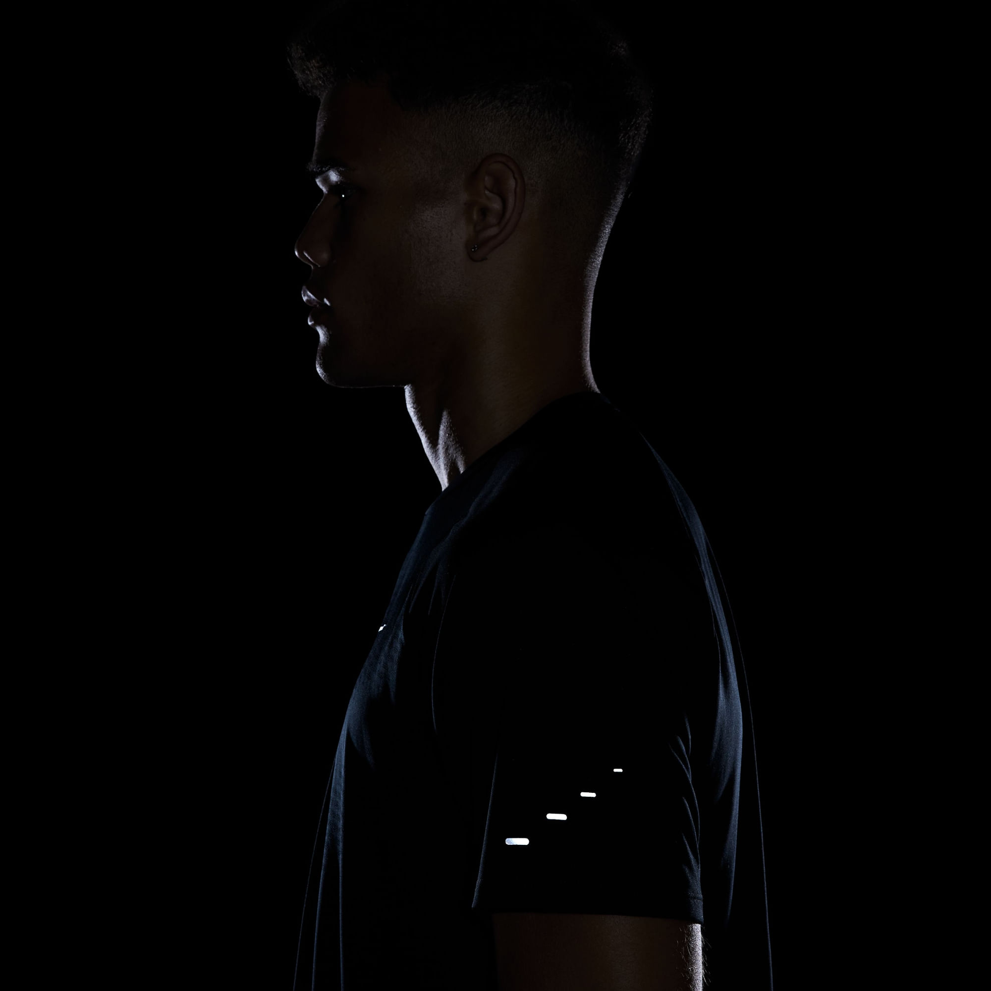 Nike M Nk Dfadv Stride Ss Top Camiseta Manga Corta negro de hombre para correr