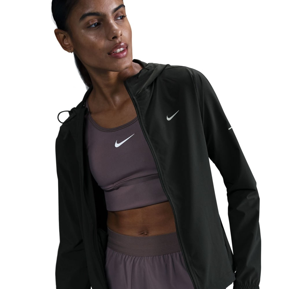 Nike W Nk Swift Rpl Pkbl Jkt Chaqueta negro de mujer para correr