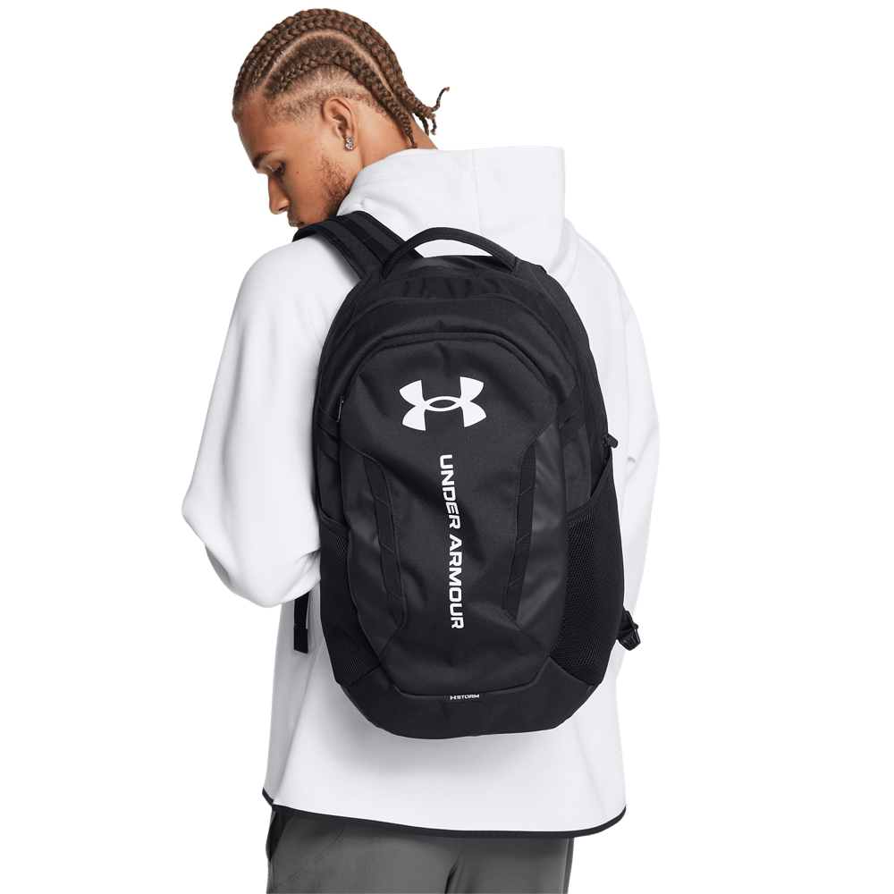 UA Hustle 6.0 Backpack Morral negro de hombre para entrenamiento