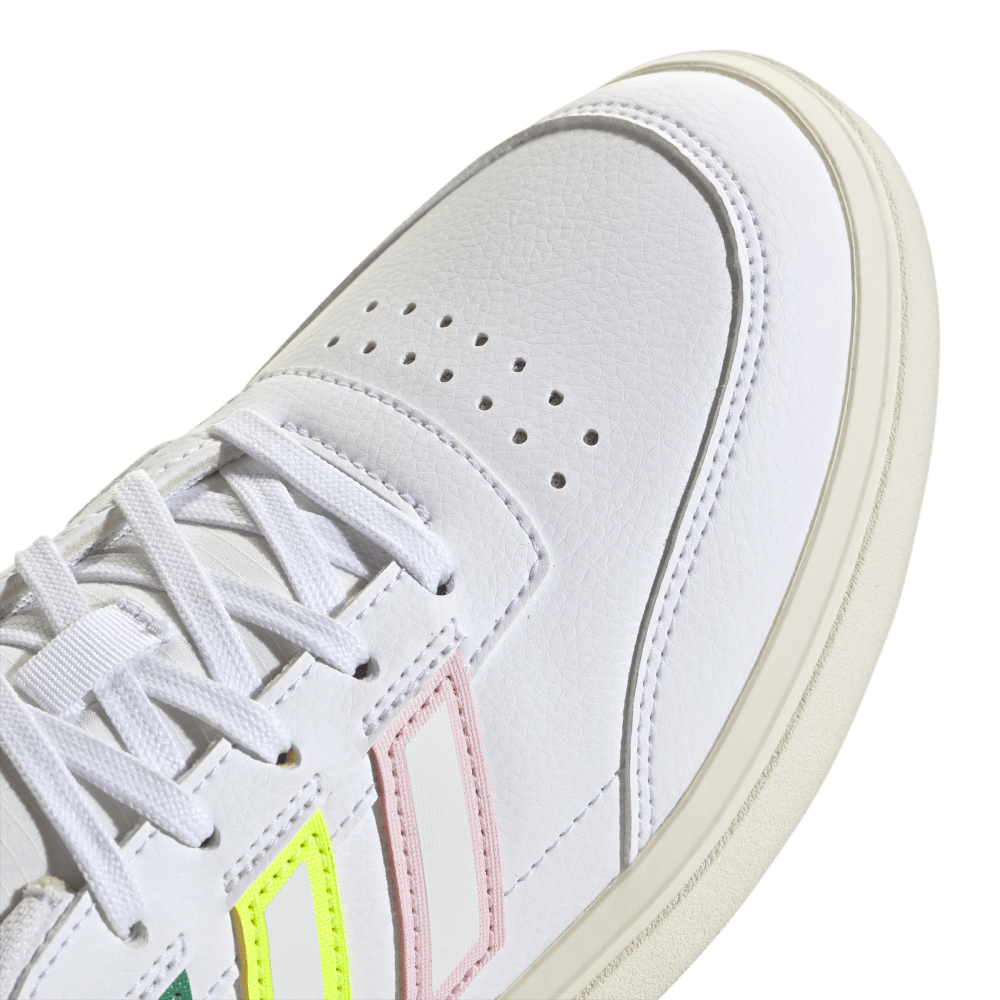 Adidas Courtblock blanco de mujer lifestyle