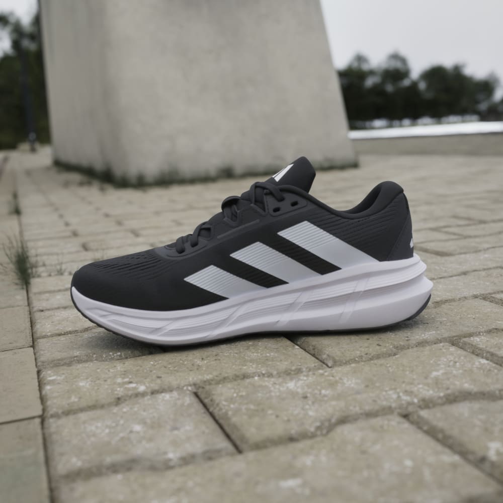 Adidas Tenis Questar 3 negro de hombre para correr