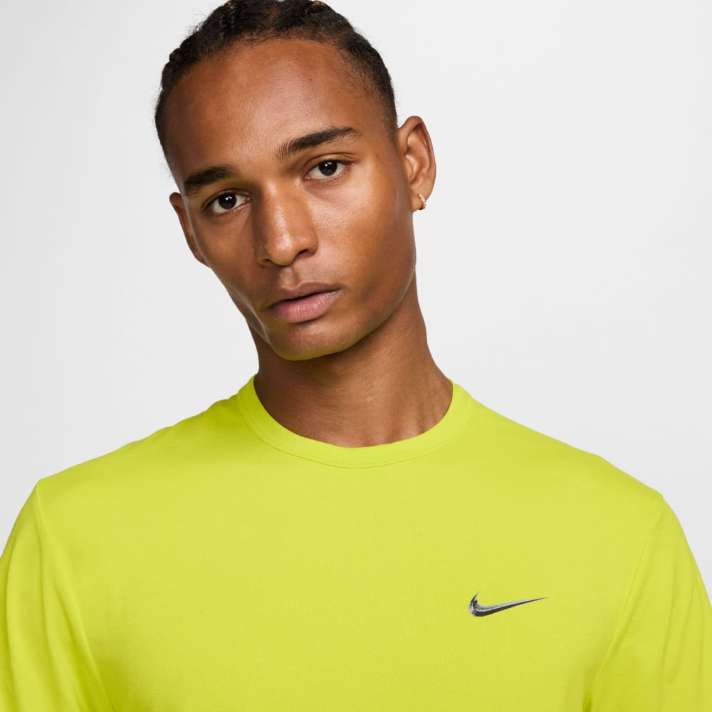 Nike M Nk Df Hyverse Top Ss Gfx Camiseta Manga Corta verde de hombre para entrenamiento