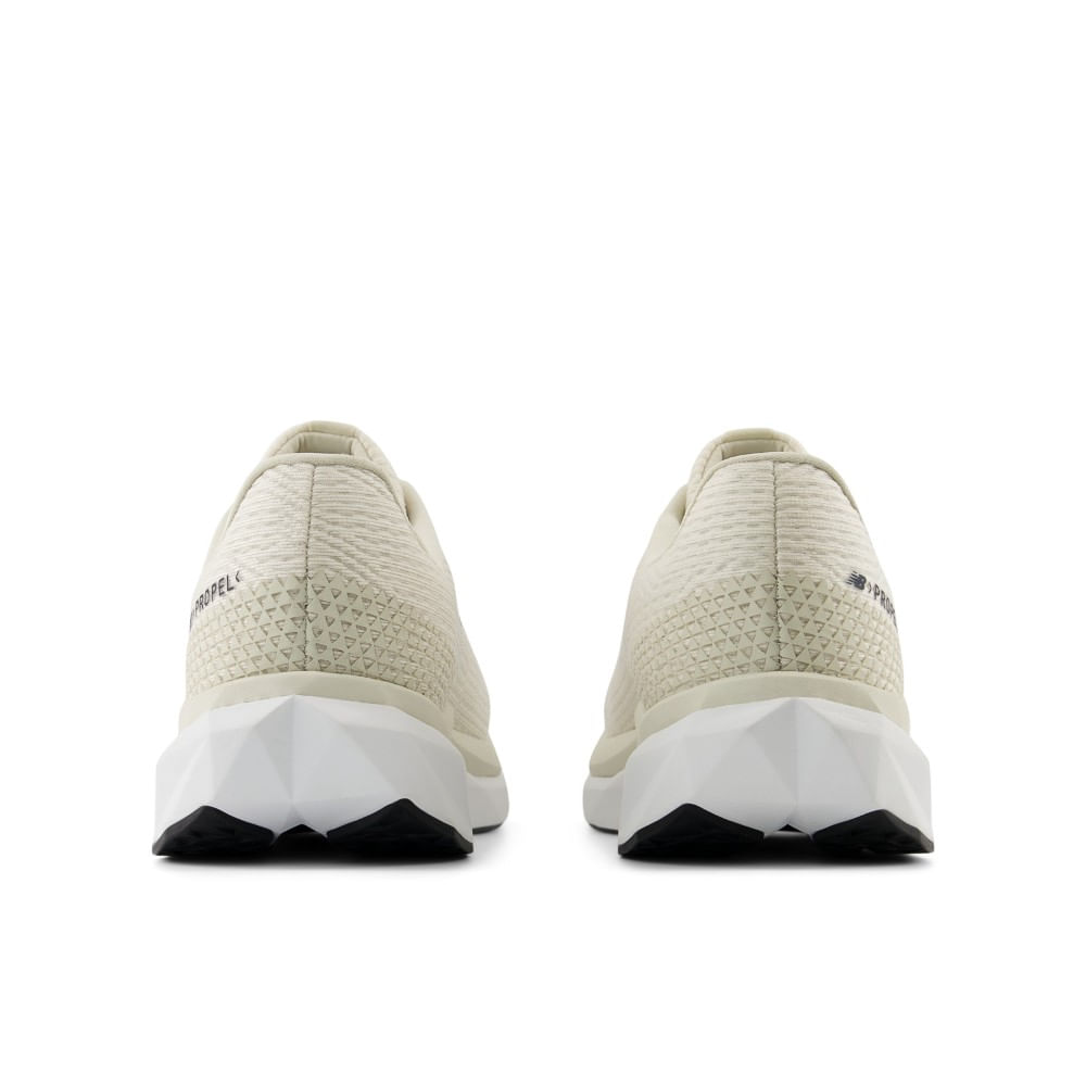 New Balance Propel V5 Tenis blanco de hombre para correr