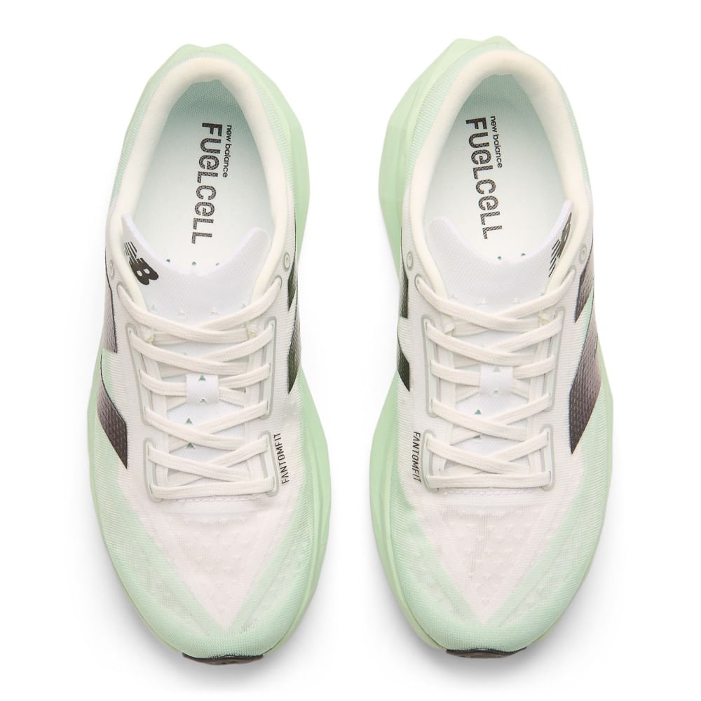 New Balance Rebel V4 Tenis verde de hombre para correr