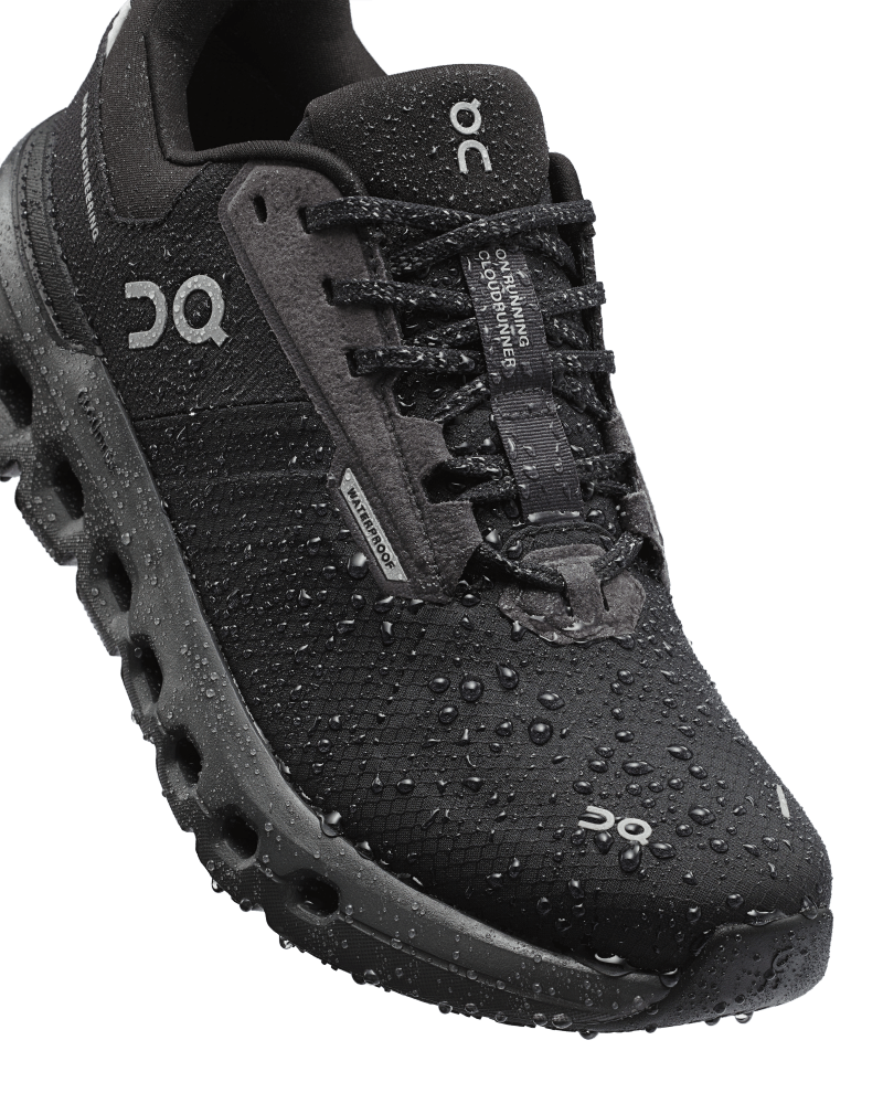 On Cloudrunner 2 Waterproof Tenis negro de hombre para correr