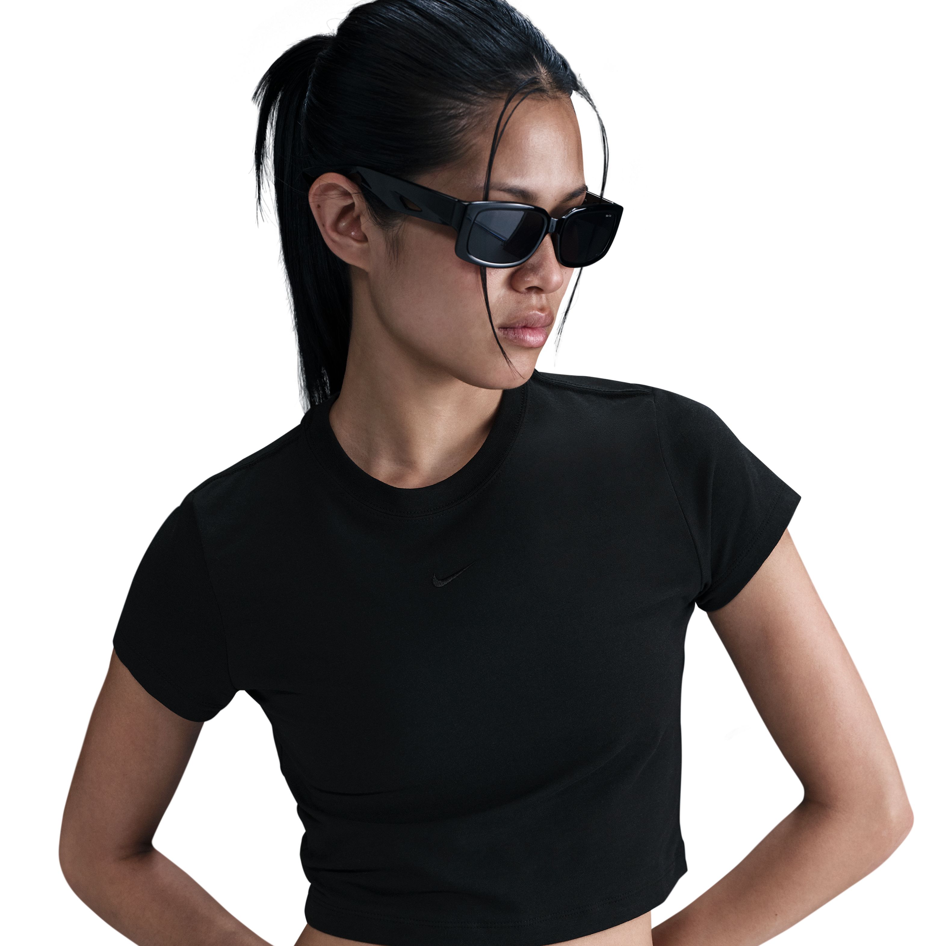 Nike W Nsw Nk Chll Knt Crp Camiseta Manga Corta negro de mujer lifestyle