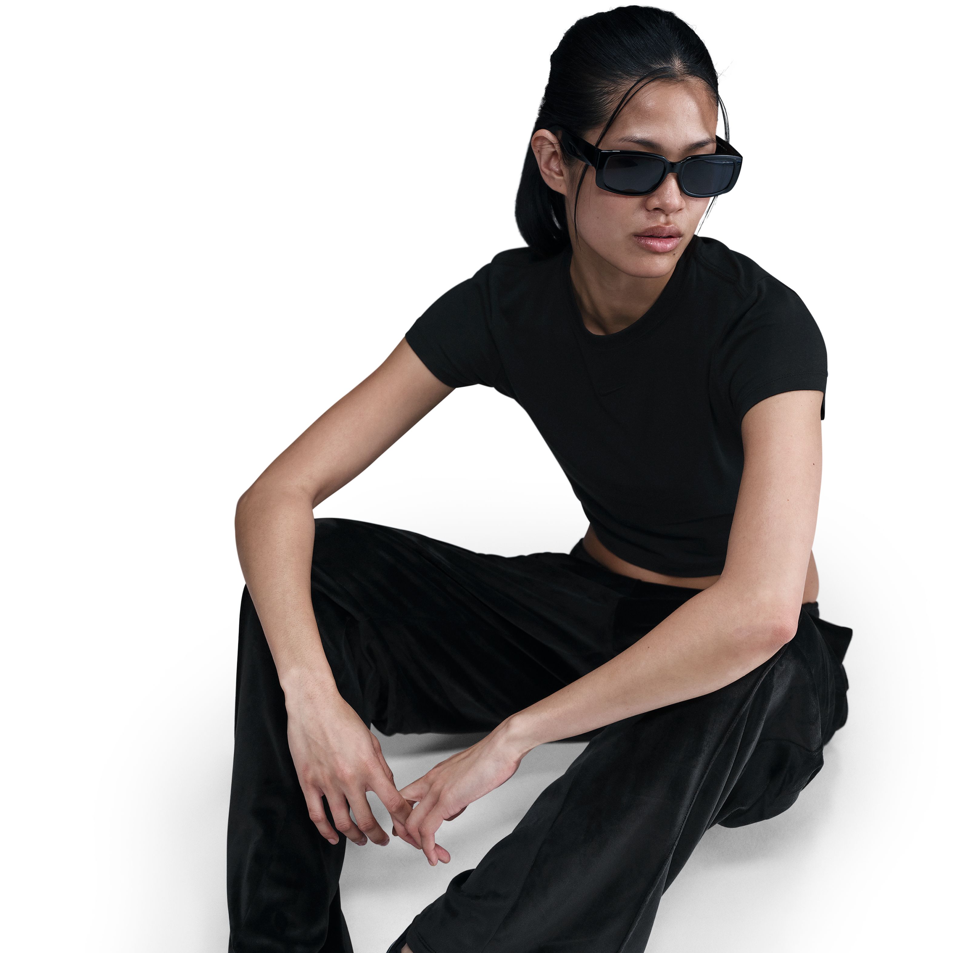 Nike W Nsw Nk Chll Knt Crp Camiseta Manga Corta negro de mujer lifestyle