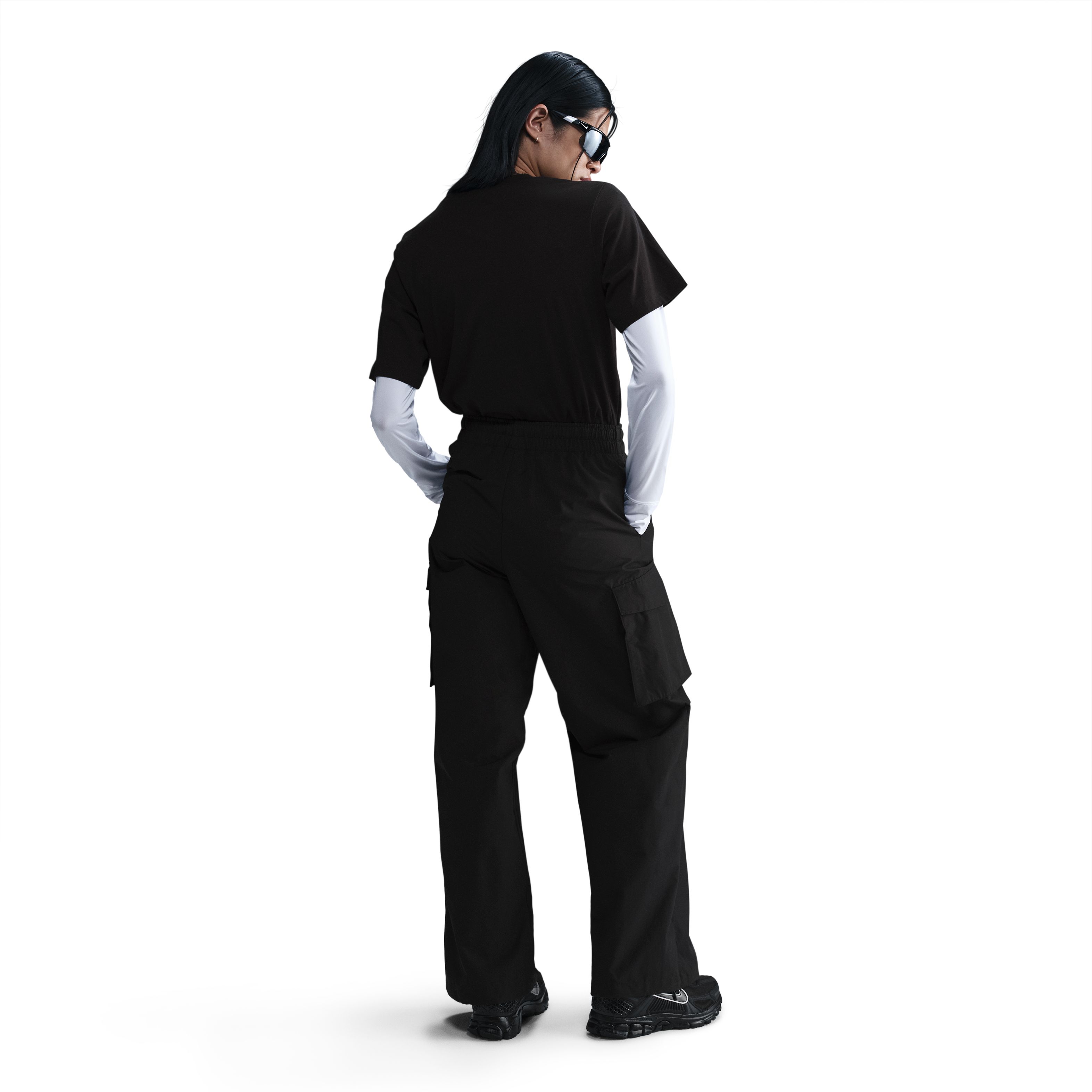 Nike W Nsw Evrthng Wvn Mr Crgo Pant Pantalón negro de mujer lifestyle