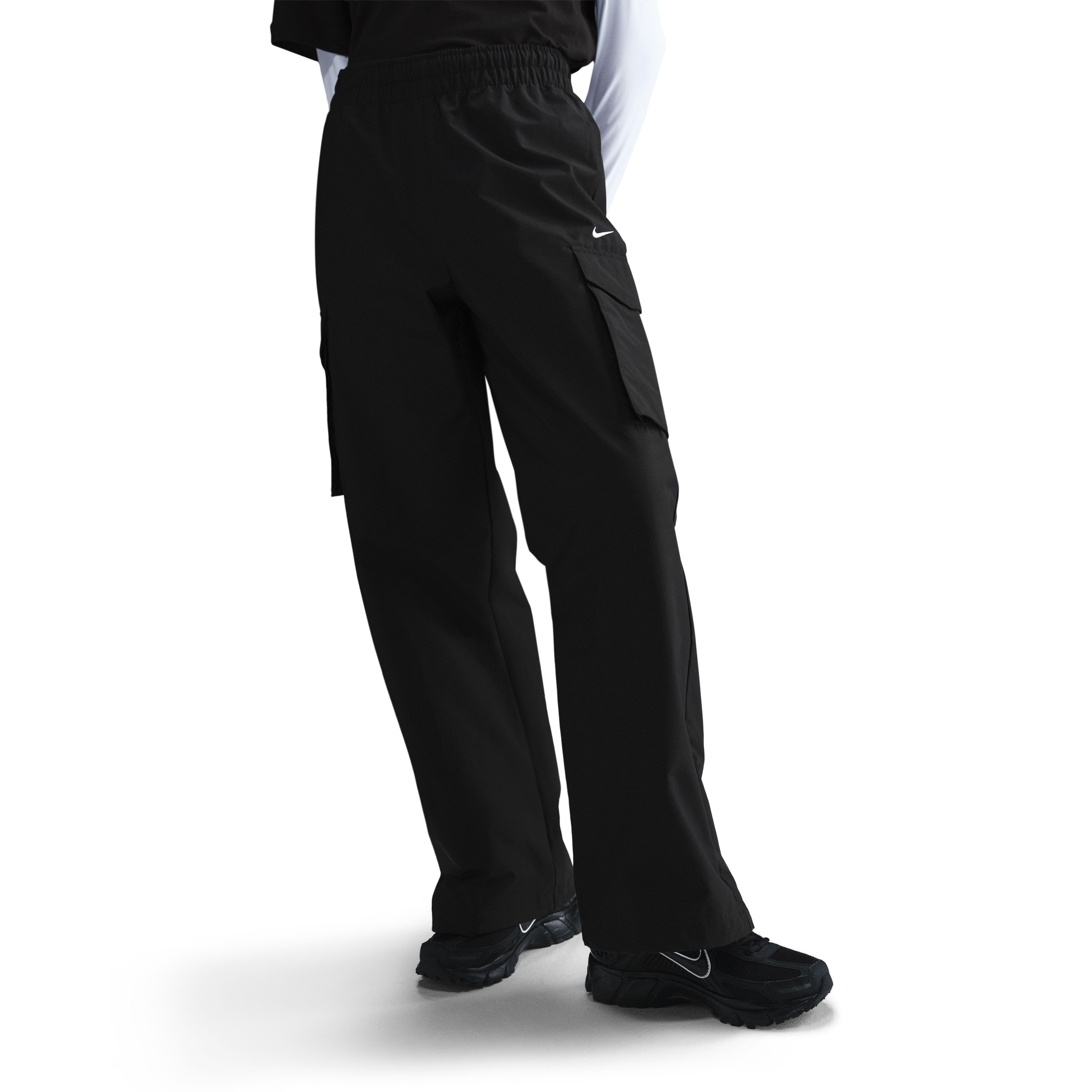 Nike W Nsw Evrthng Wvn Mr Crgo Pant Pantalón negro de mujer lifestyle