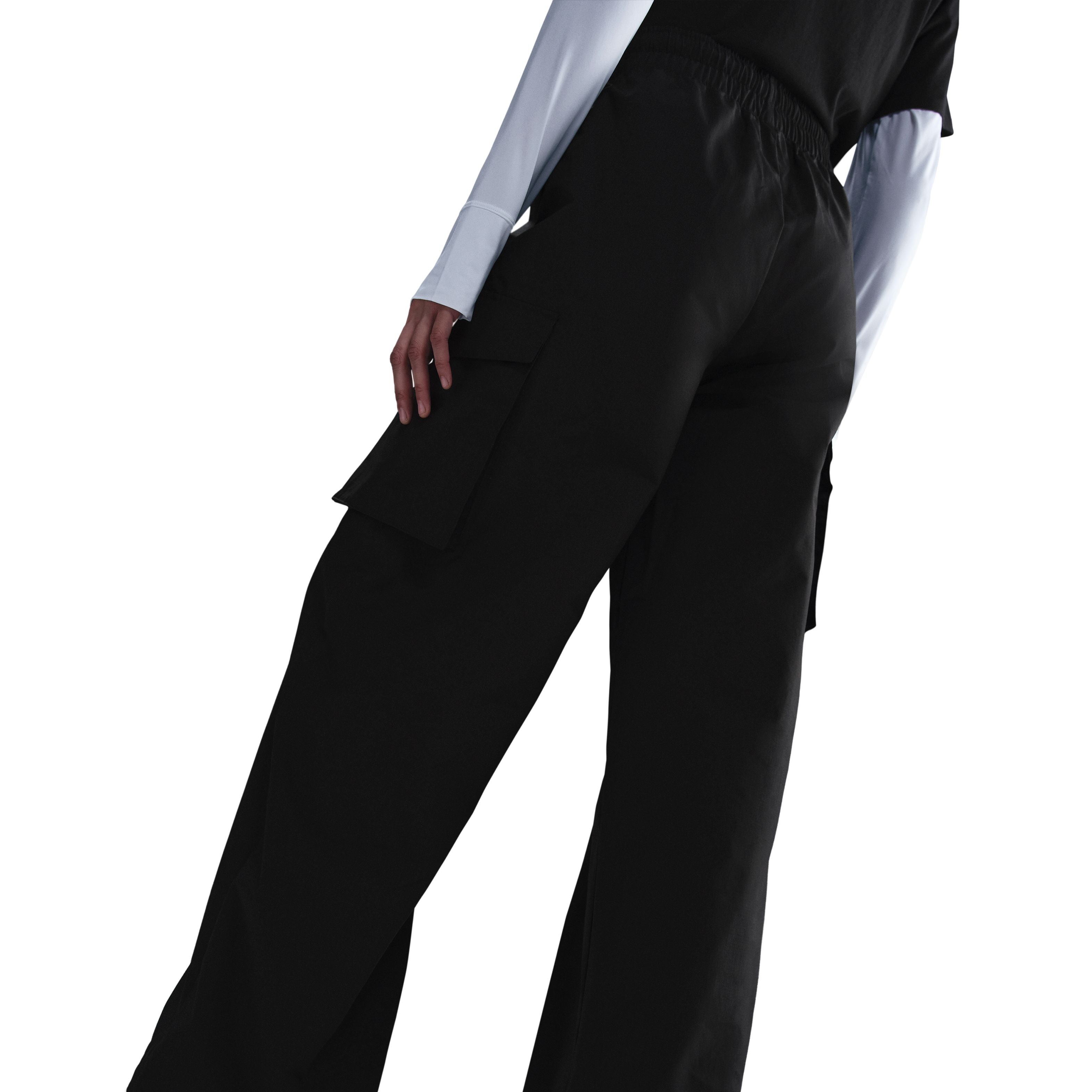 Nike W Nsw Evrthng Wvn Mr Crgo Pant Pantalón negro de mujer lifestyle