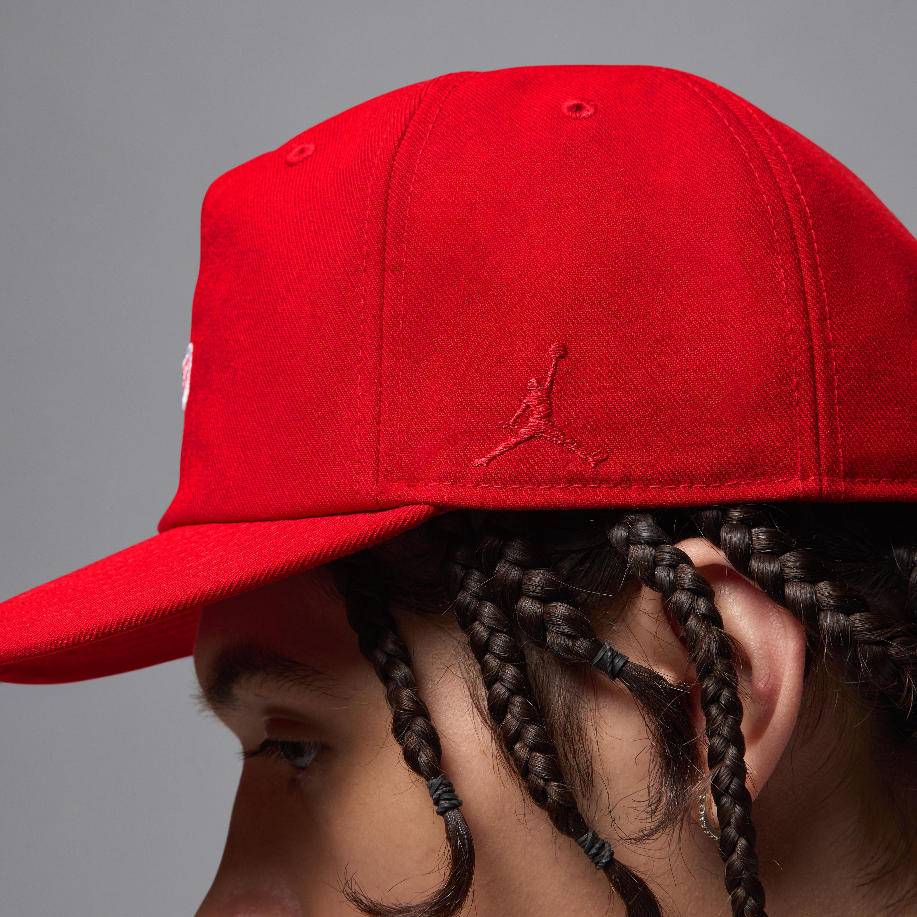 Nike U J Pro Cap S Fb Br Snkr Ptch Gorro rojo de hombre lifestyle