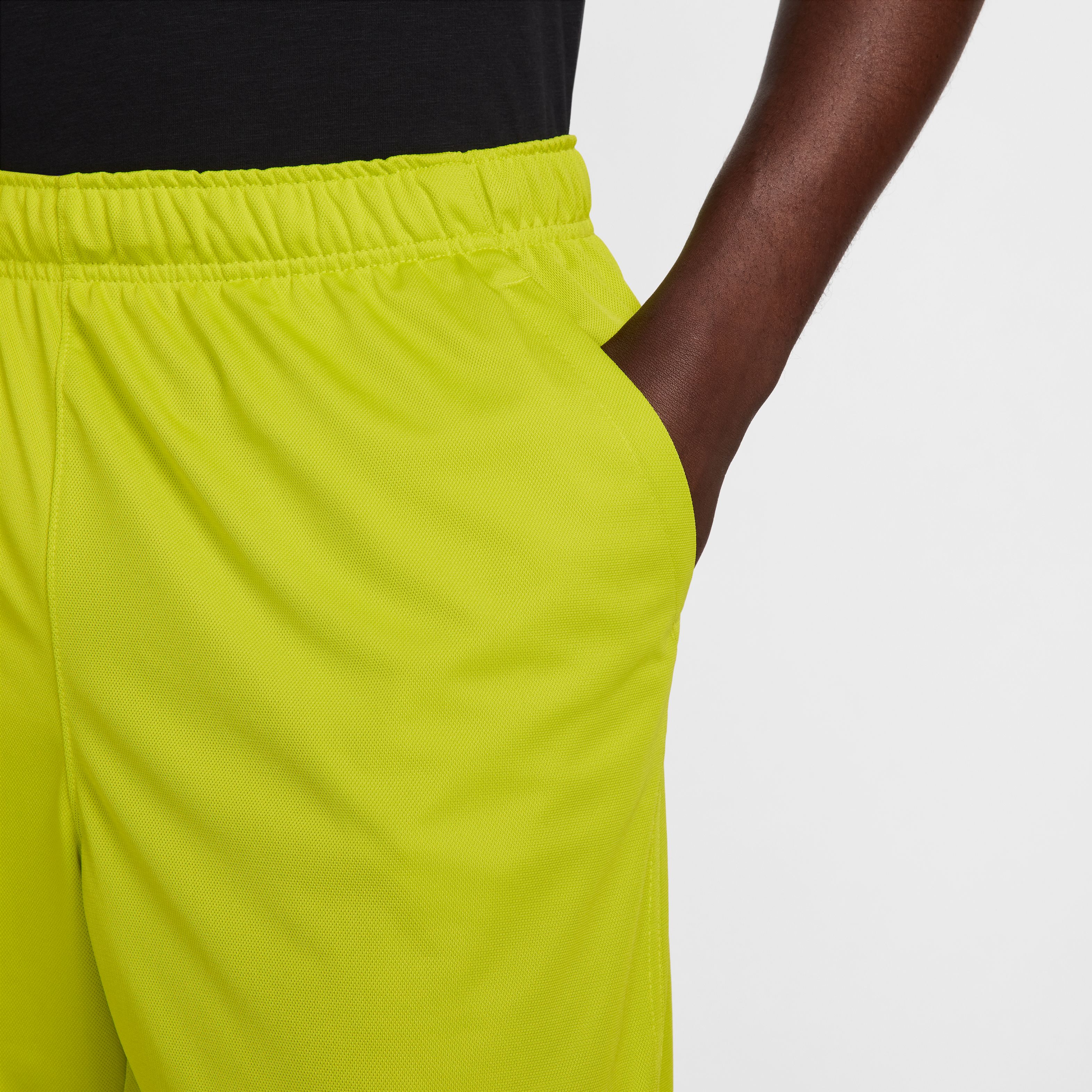 Nike M Nk Df Totality Gfx Short 7Ul Pantaloneta verde de hombre para entrenamiento