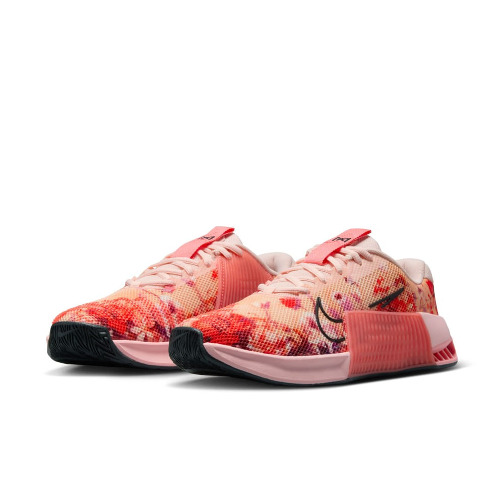 Nike W Nike Metcon 9 Amp Tenis rojo de mujer para entrenamiento