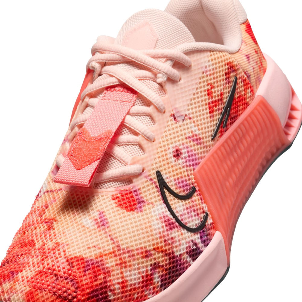 Nike W Nike Metcon 9 Amp Tenis rojo de mujer para entrenamiento
