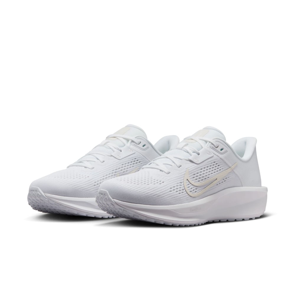 Nike Wmns Nike Quest 6 Tenis blanco de mujer para correr