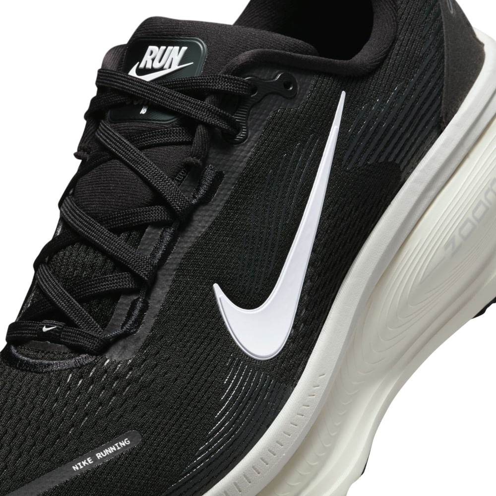 Nike Vomero 18 Tenis negro de hombre para correr