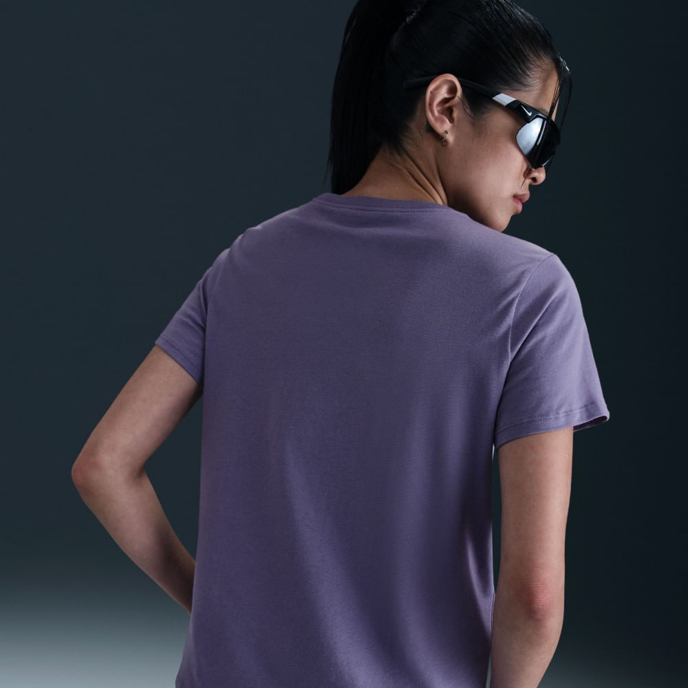 Nike W Nsw Club Ss Tee Camiseta Manga Corta morado de mujer lifestyle