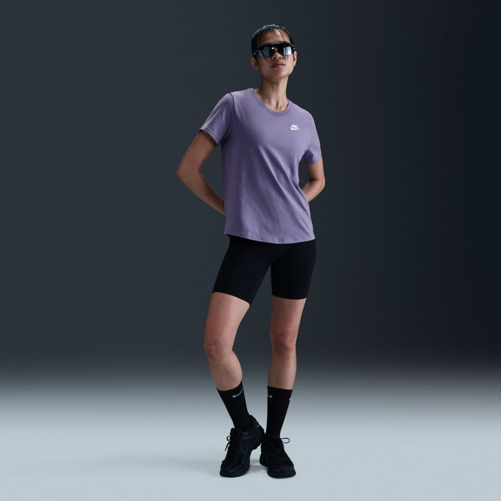 Nike W Nsw Club Ss Tee Camiseta Manga Corta morado de mujer lifestyle