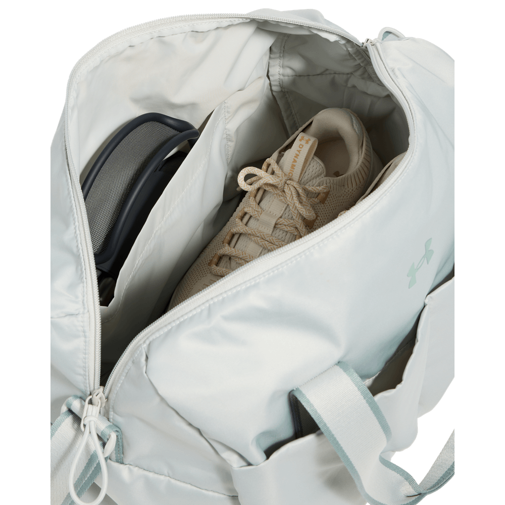 UA Studio Lite Duffle Maletín verde de mujer lifestyle