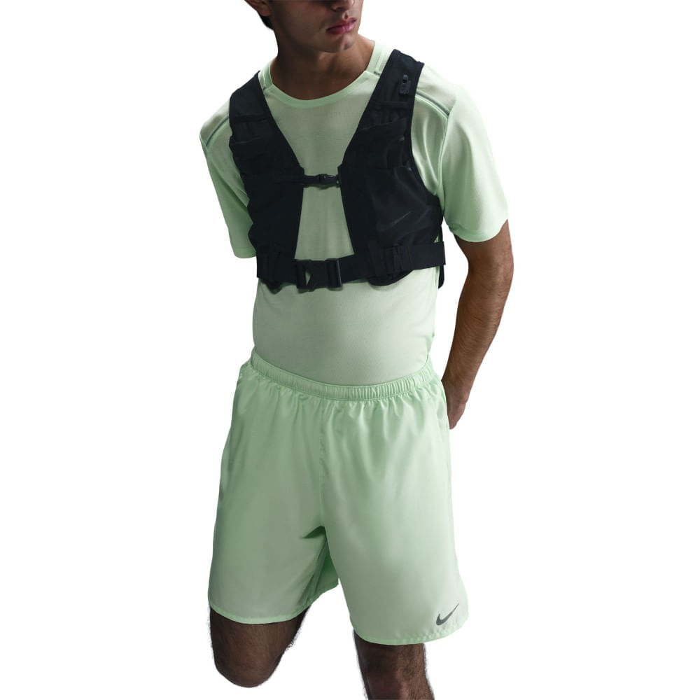 Nike M Nk Df Challenger Short 7Bf Pantaloneta verde de hombre para correr