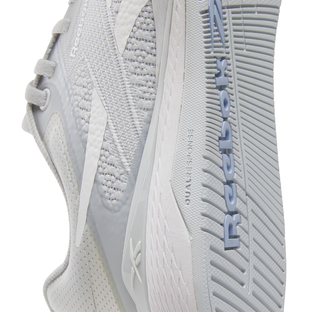 Reebok Nano X5 Tenis gris de mujer para entrenamiento