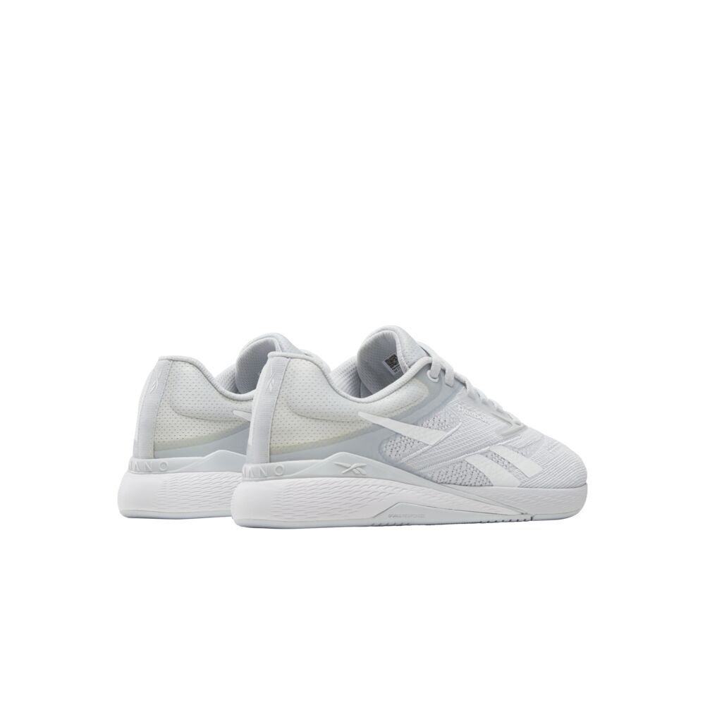 Reebok Nano X5 Tenis gris de mujer para entrenamiento